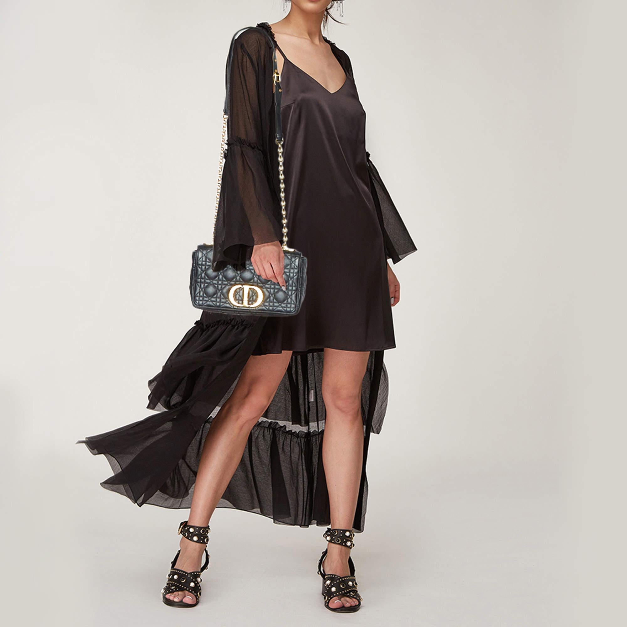 Dior ensures you have a wonderful accessory to accompany you every day with this well crafted bag. It has a signature look and a practical size.