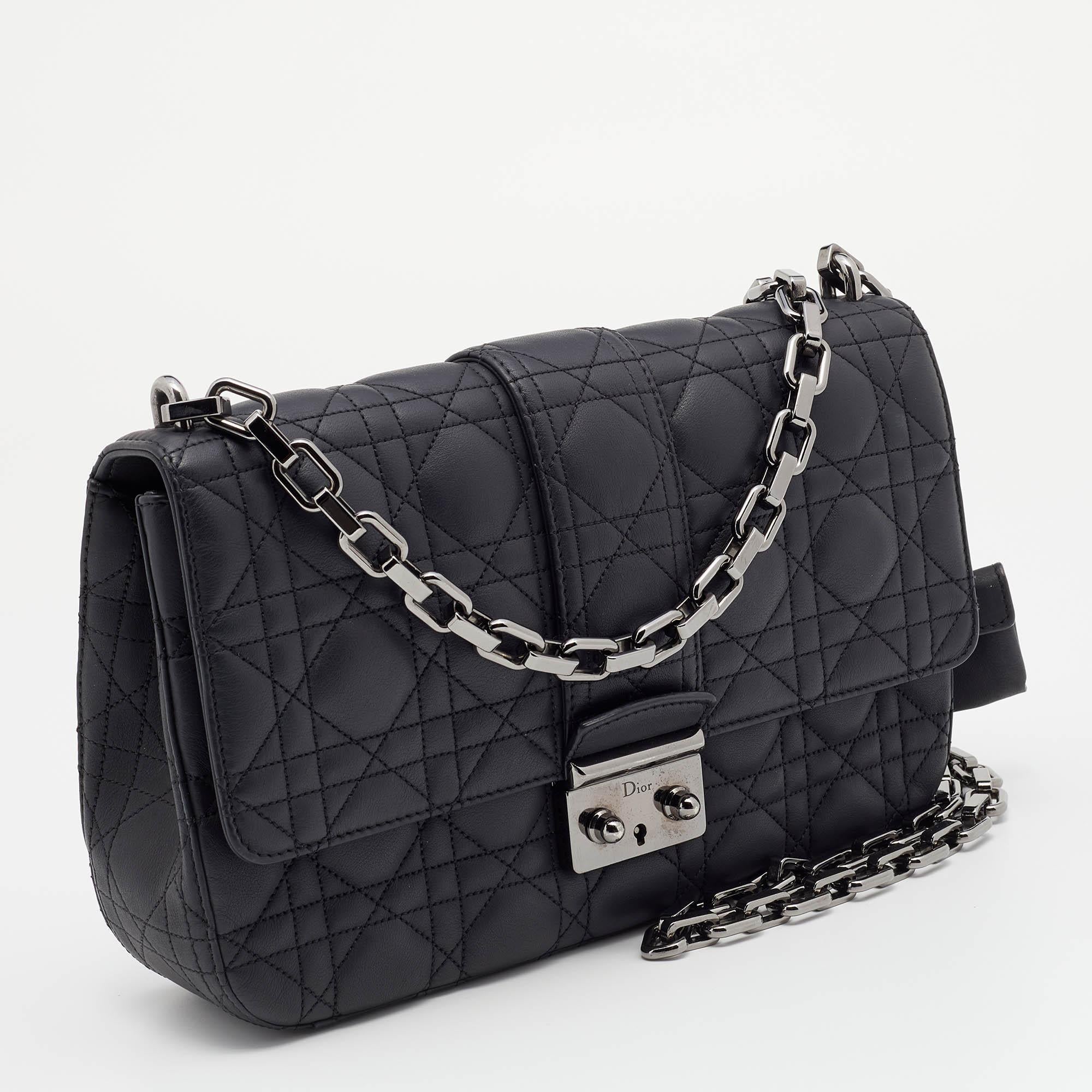 miss dior black