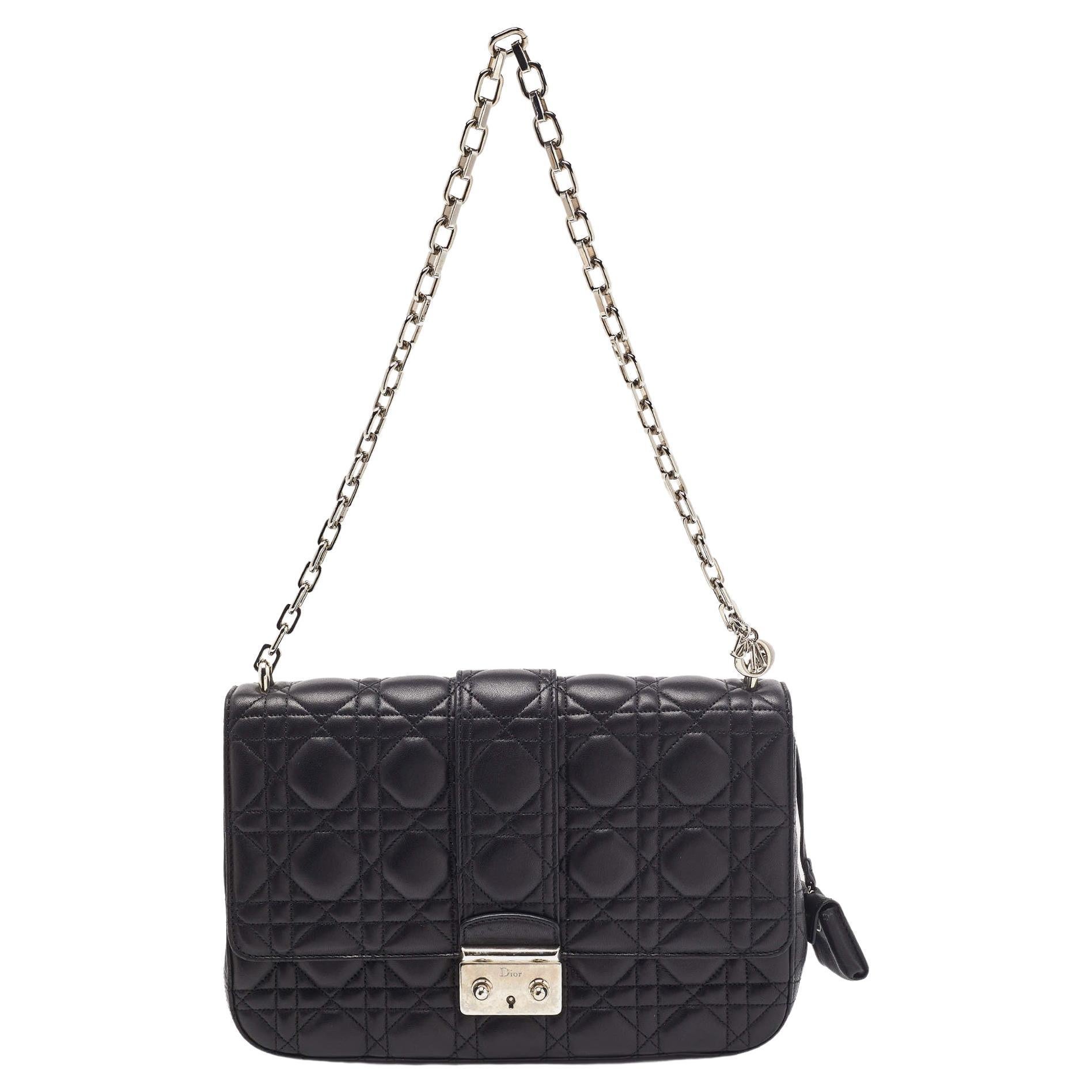 Chanel Wallet On A Chain Caviar - 11 For Sale on 1stDibs