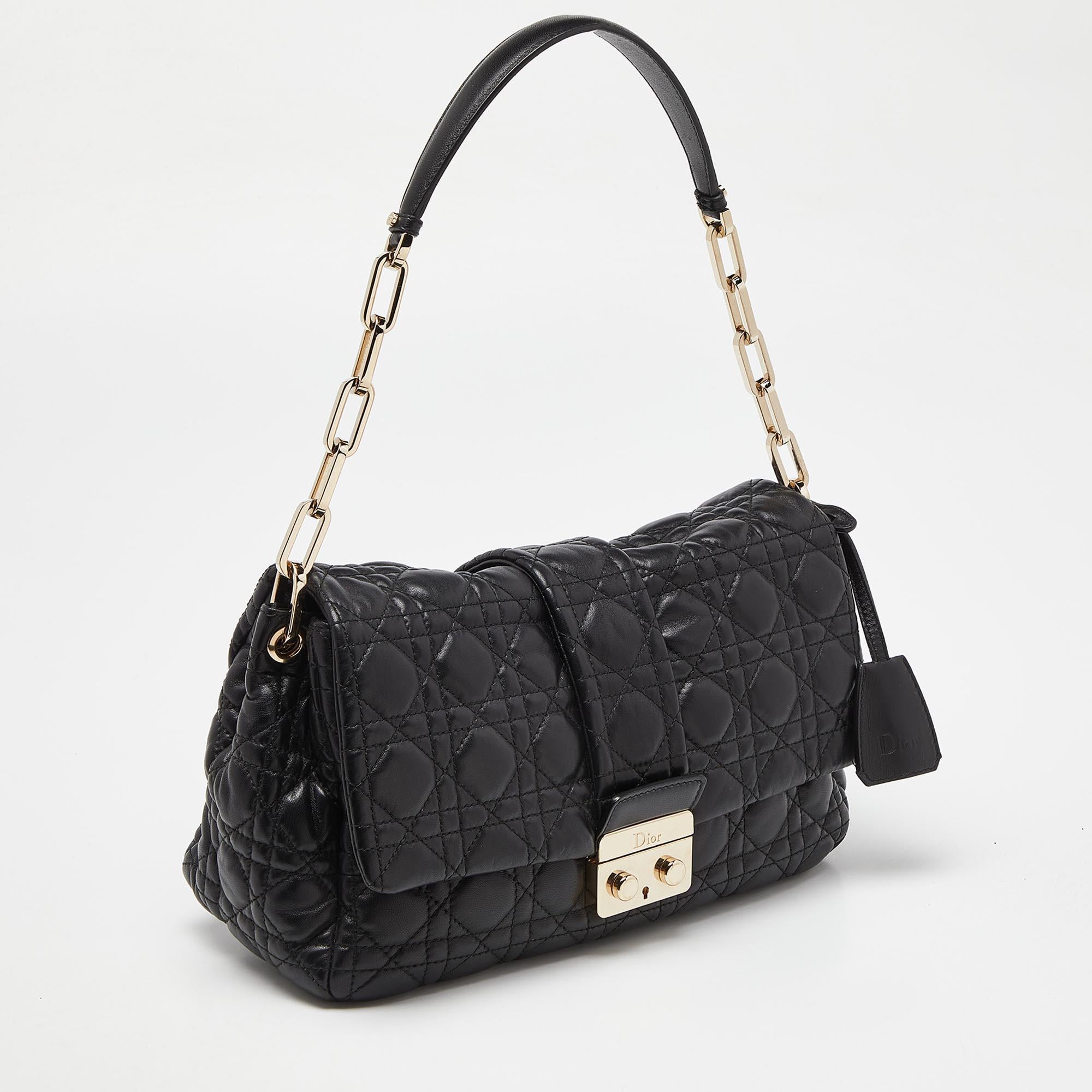 Dior Black Cannage Leather New Lock Flap Chain Bag en vente 4