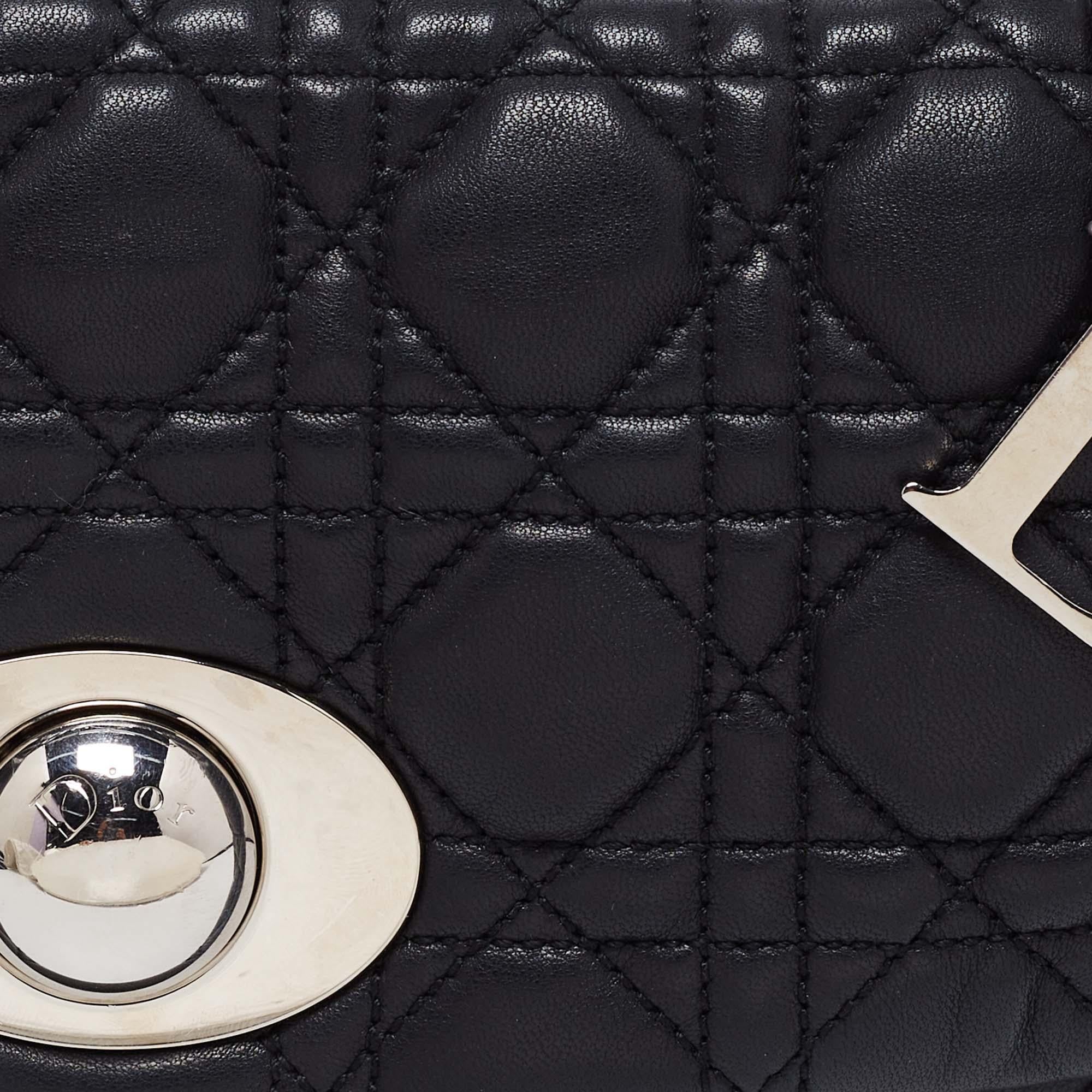 Dior Black Cannage Leather Rendezvous Shoulder Bag In Good Condition In Dubai, Al Qouz 2
