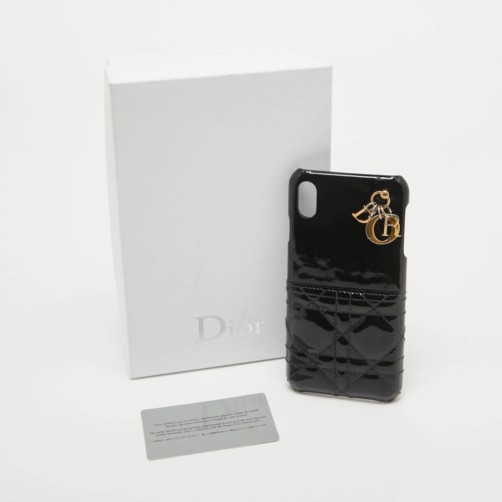 Funda iPhone XS Max de charol negro Cannage de Dior en venta 1