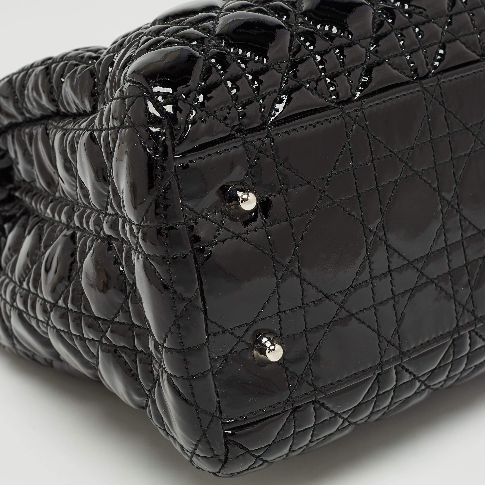 Dior Black Cannage Patent Leather Large Soft Lady Dior Shopper Tote en vente 7