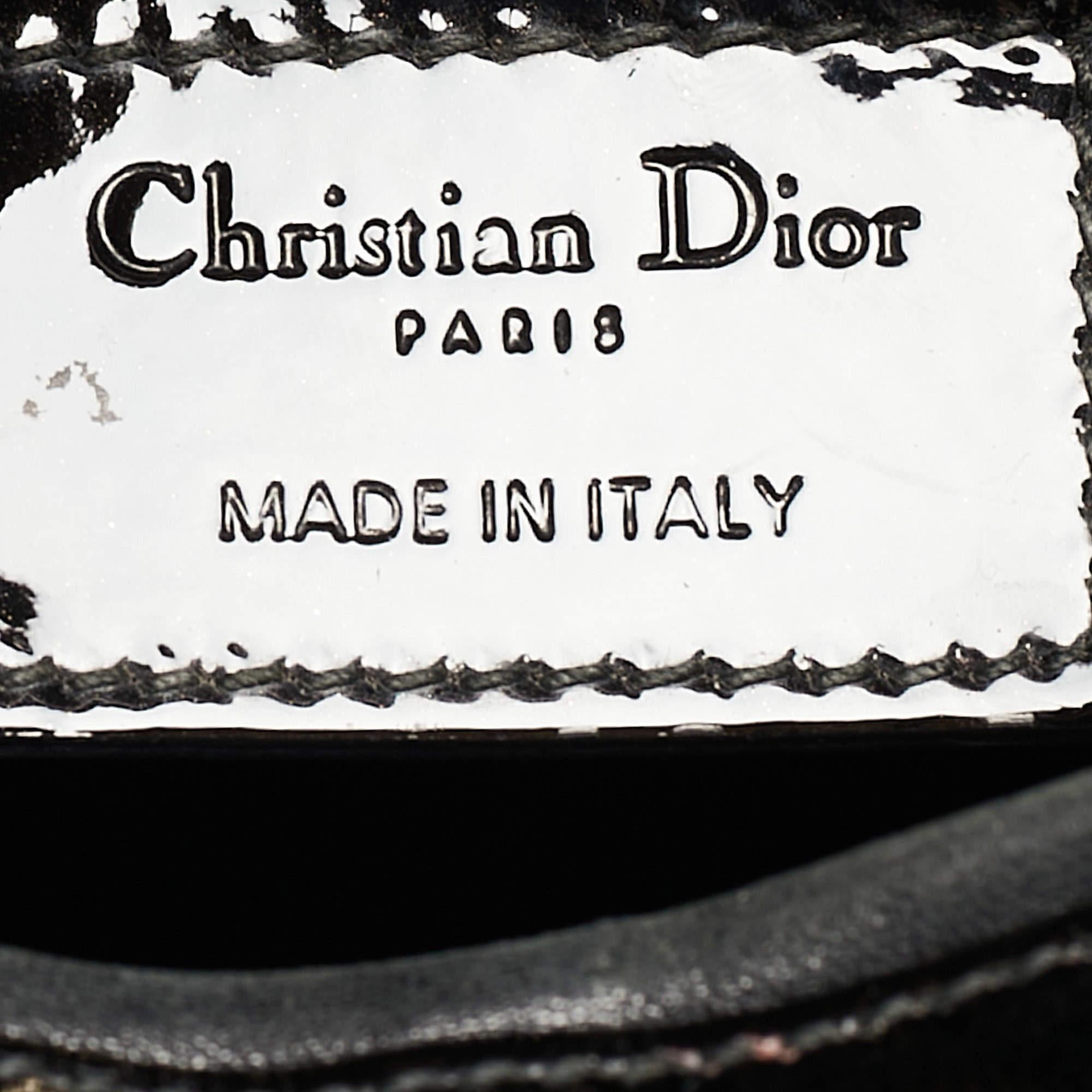 Dior Black Cannage Patent Leather Medium Lady Dior Tote en vente 10
