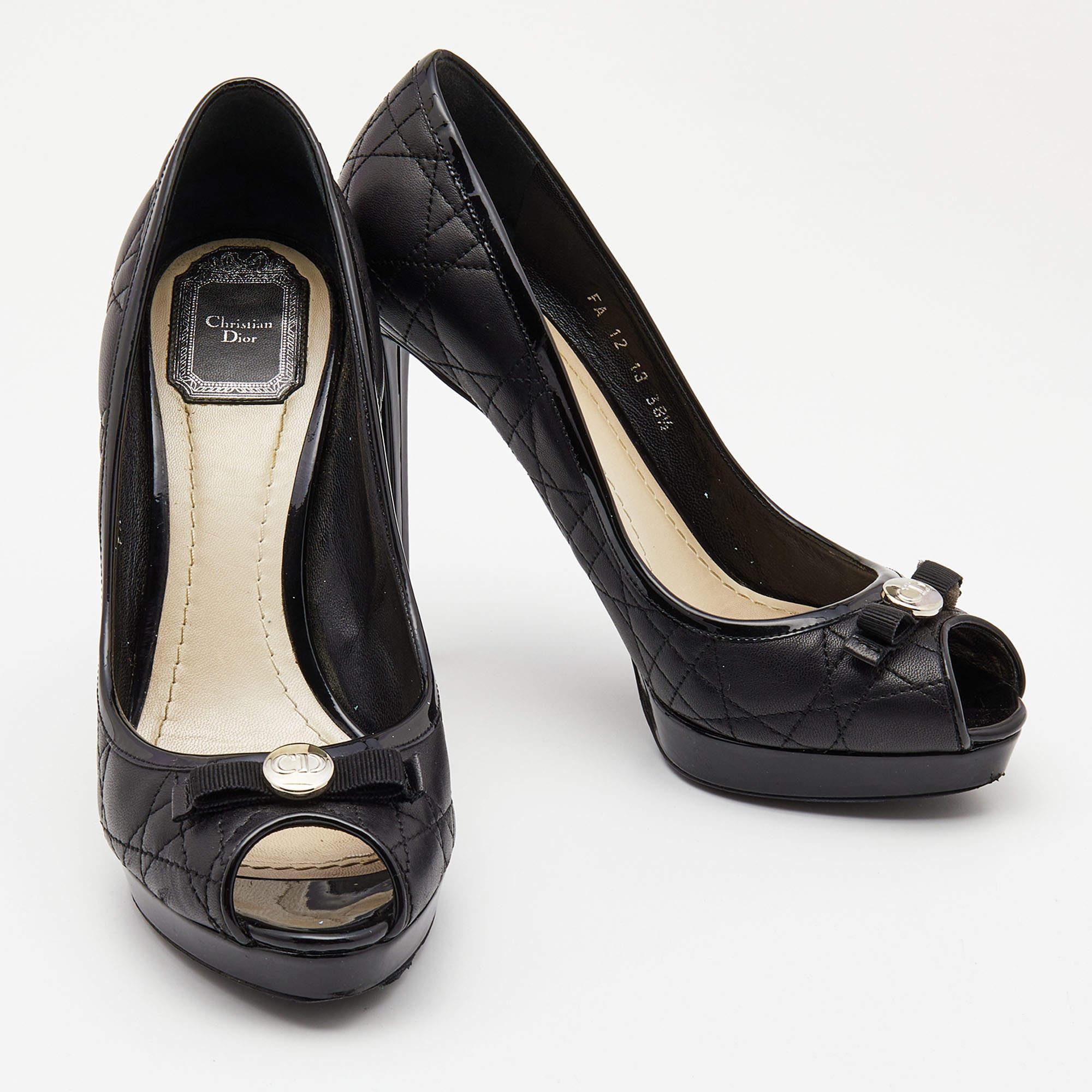 Dior Black Cannage Quilted And Patent Leather Bow Pumps Size 38.5 In Fair Condition In Dubai, Al Qouz 2