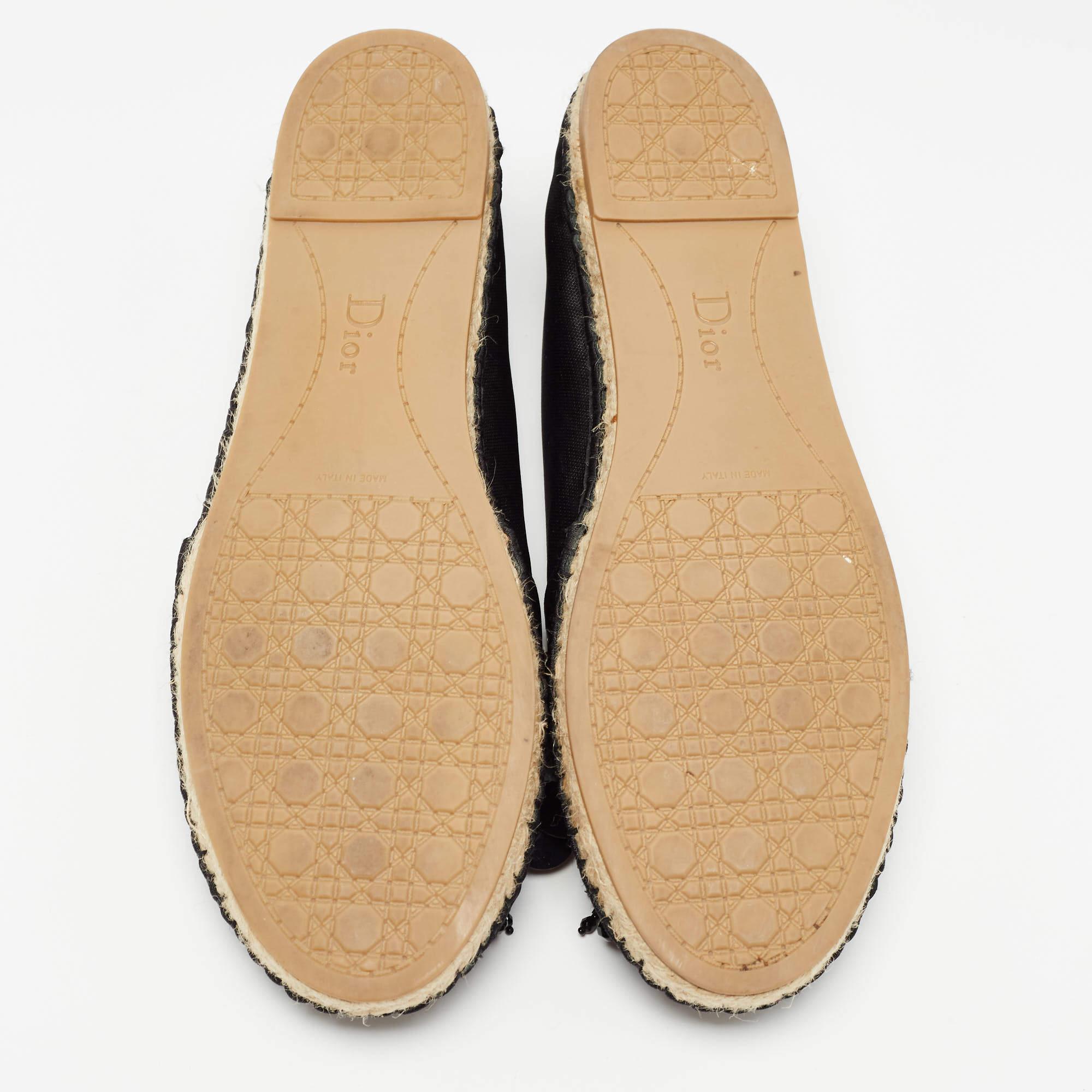 Dior Espadrilles plates embellies de cristaux en toile noire, taille 42 2