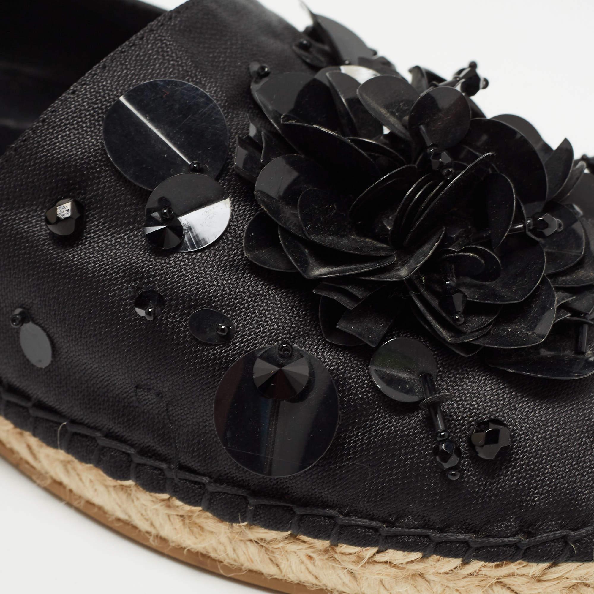 Dior Espadrilles plates embellies de cristaux en toile noire, taille 42 4
