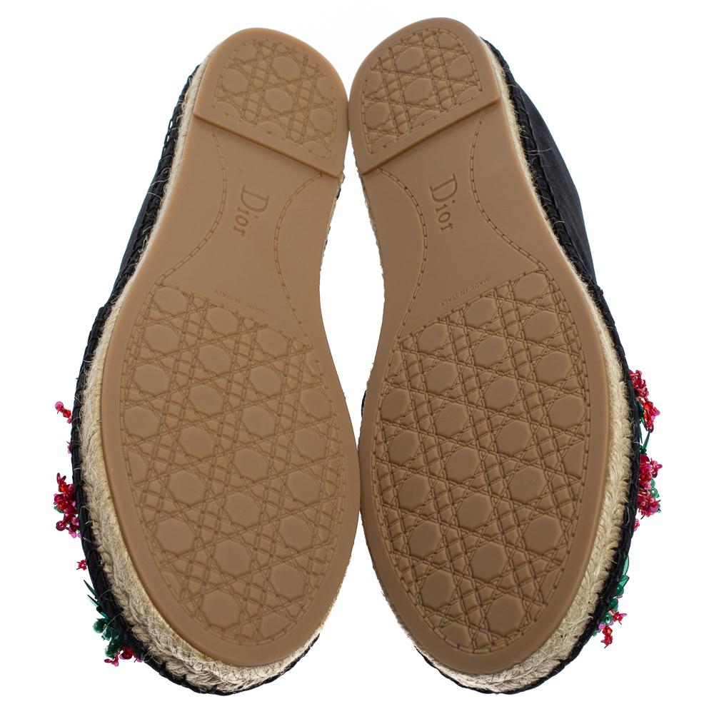 Dior Black Canvas Embellished Espadrille Flats Size 40.5 In New Condition In Dubai, Al Qouz 2