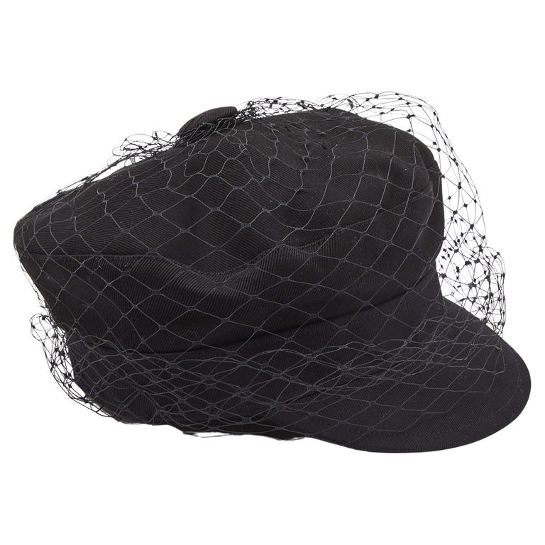 Dior Black Cotton Arty Mesh Veil Newsboy Cap Size 58 at 1stDibs display picture 1