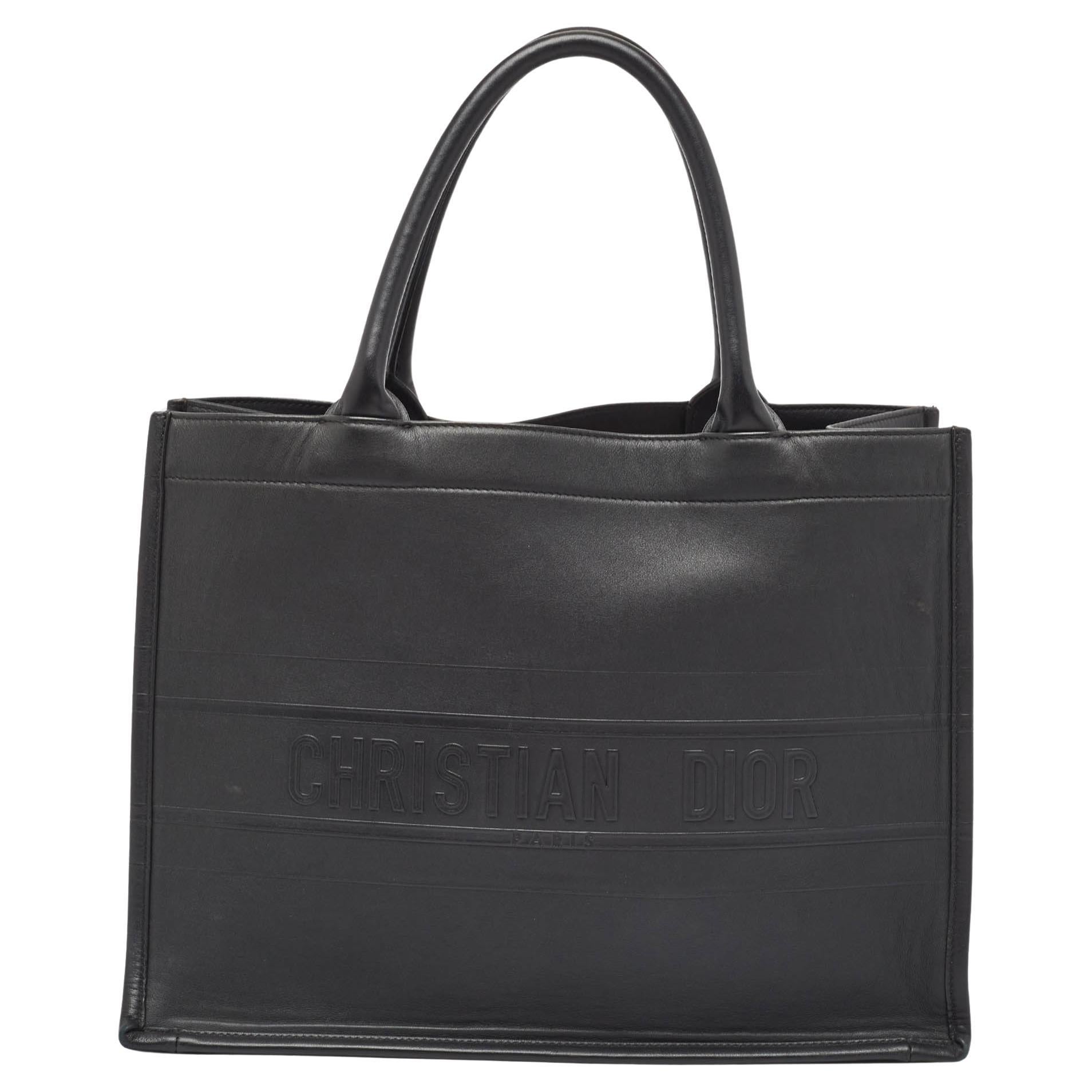 Dior - Fourre-tout moyen en cuir gaufré noir en vente