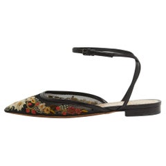 Dior Chaussures à lanières de cheville en maille et cuir brodées de fleurs noires, taille 34,5