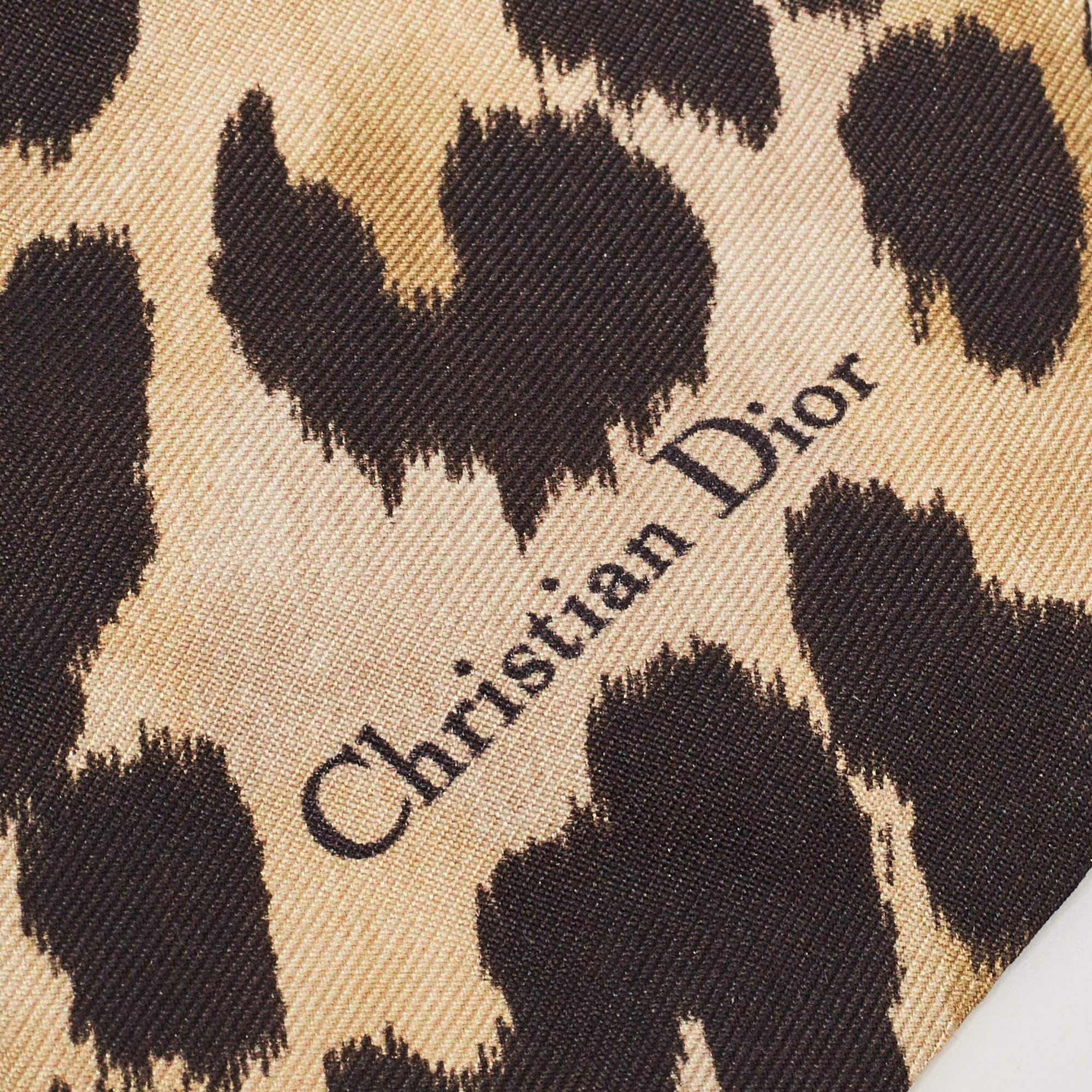 Dior Black/Gold Leopard Print Silk Mizza Mitzah Scarf In Excellent Condition For Sale In Dubai, Al Qouz 2