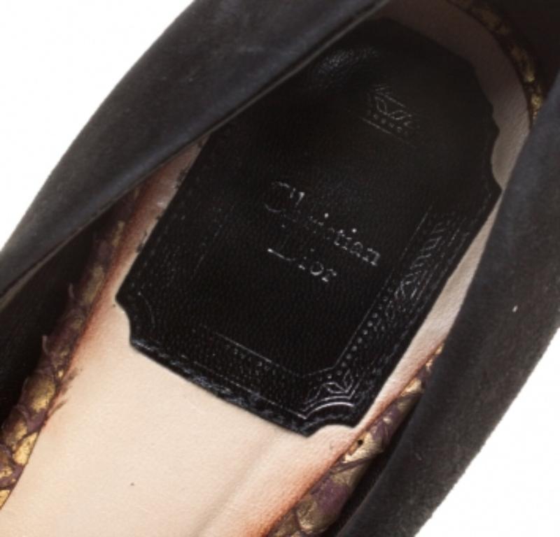 Dior Black/Gold Suede and Python Peep Toe Pumps Size 35.5 Pour femmes en vente