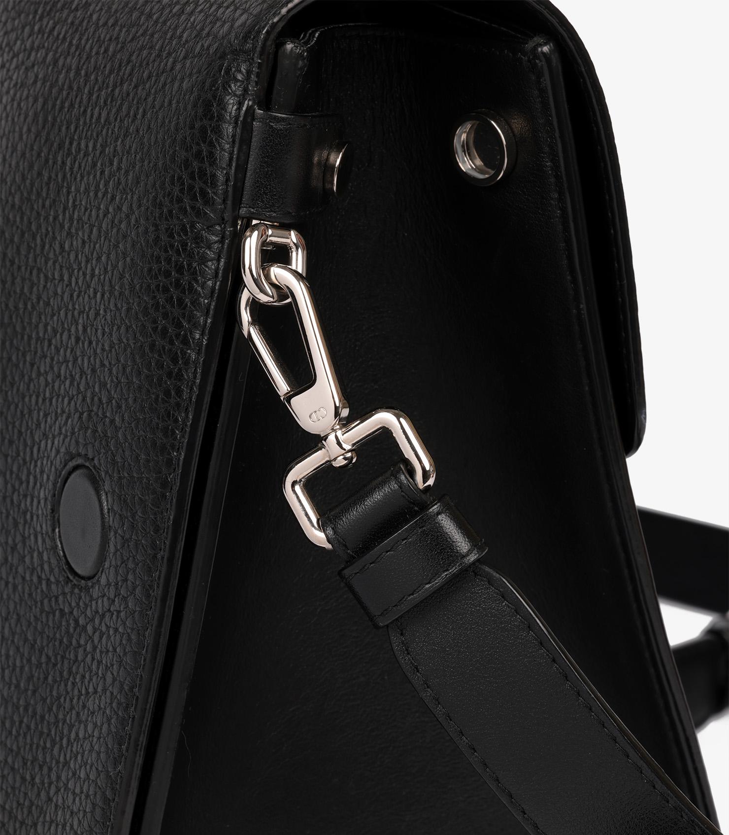 Dior Black Grained Calfskin Leather Diorever Flap Tote en vente 4