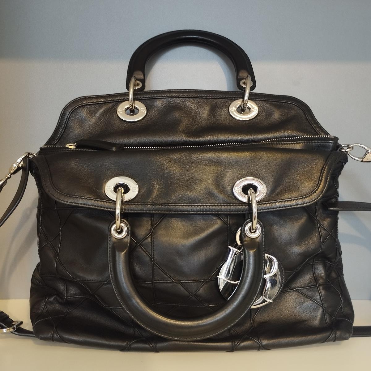 Bolso Dior Granville Negro Napa en Excelente estado para la venta en Gazzaniga (BG), IT