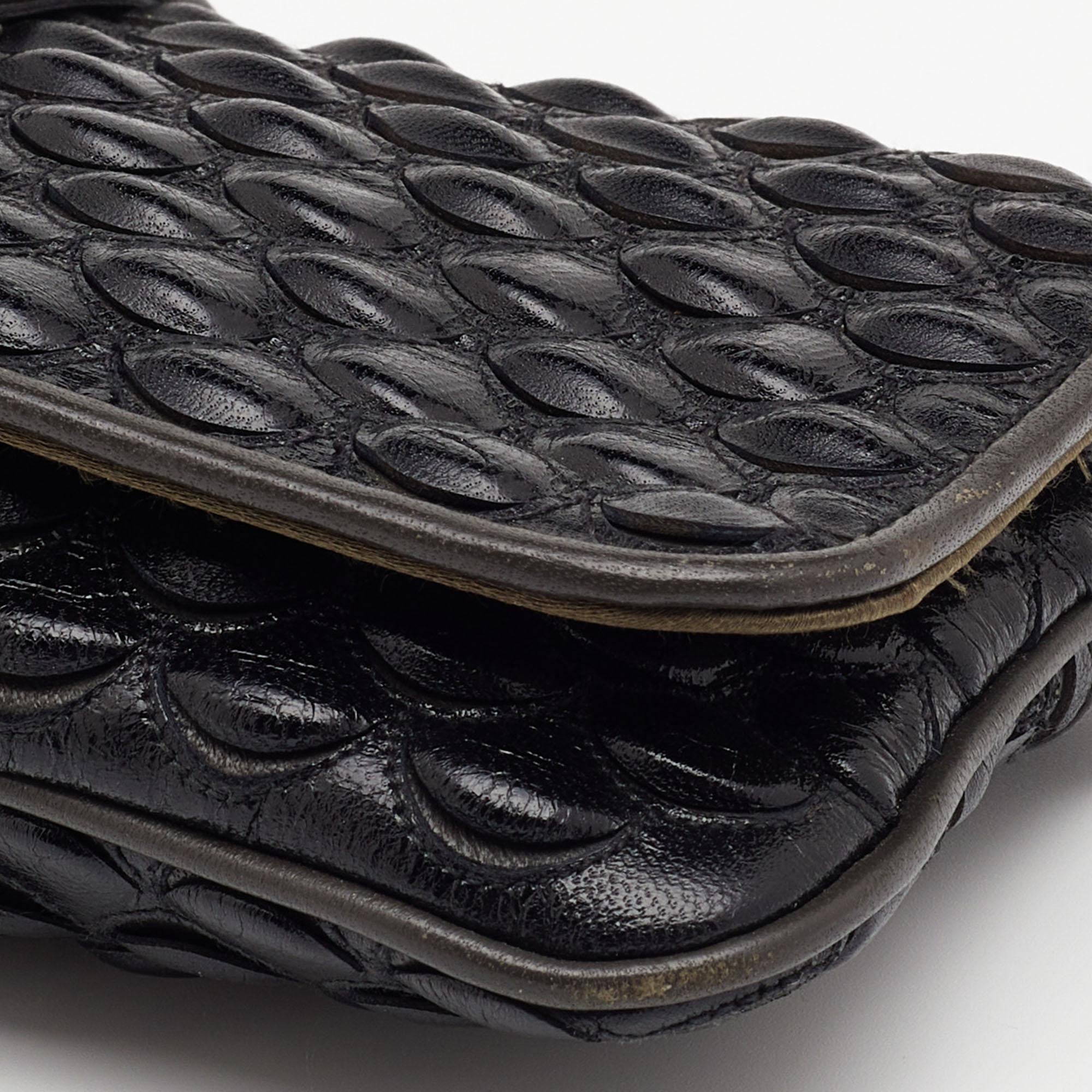 Dior Black/Grey Fish Scale Leather Clutch In Good Condition In Dubai, Al Qouz 2