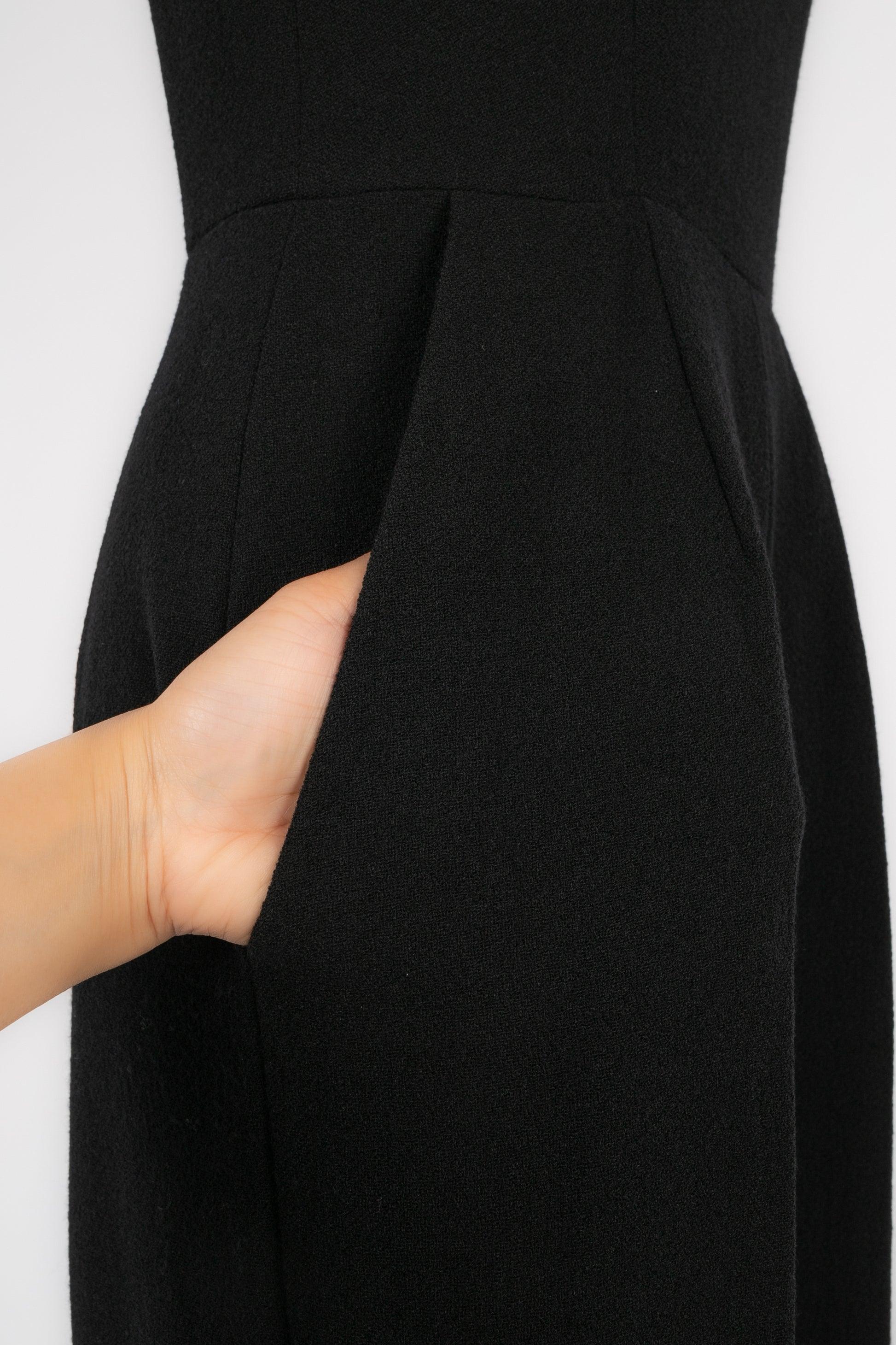 Schwarzer Jumpsuit von Dior mit winzigen schwarzen Samtknöpfen im Angebot 2