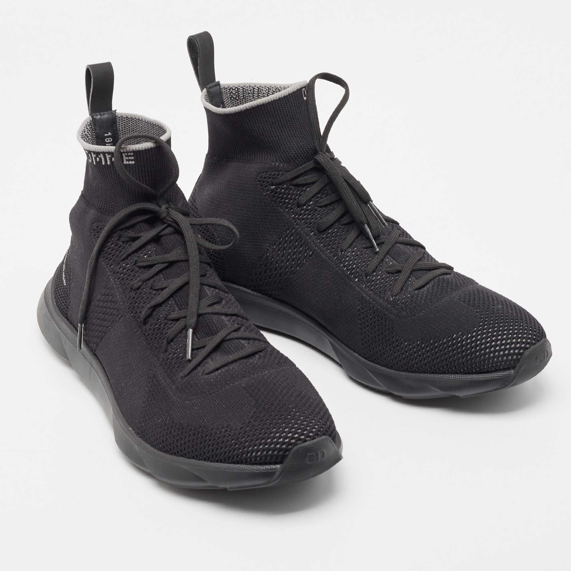 Dior Black Knit Fabric B21 High Top Sneakers Size 44 Excellent état - En vente à Dubai, Al Qouz 2