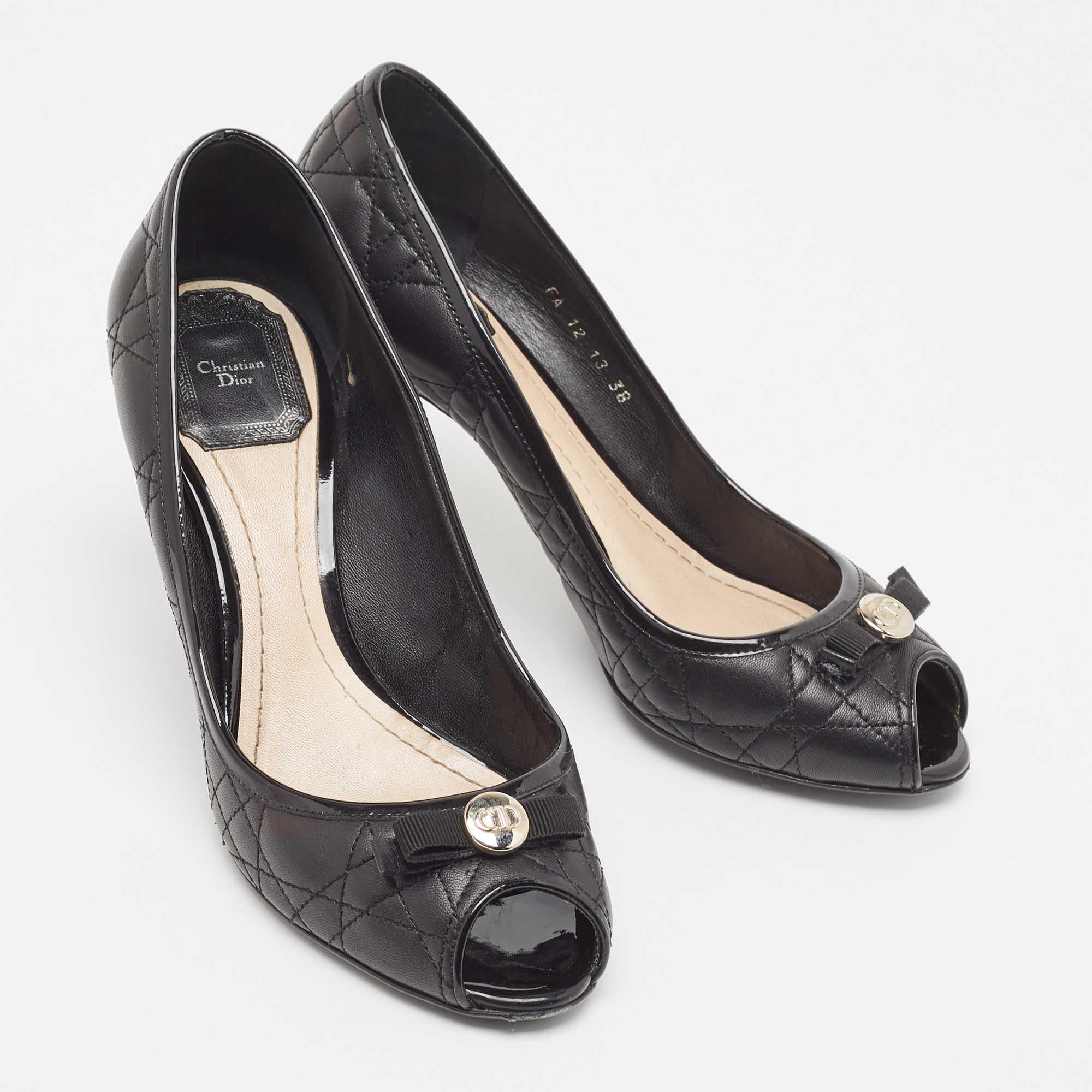 Dior Black Leather and Patent Peep Toe Pumps Size 38 In Good Condition For Sale In Dubai, Al Qouz 2