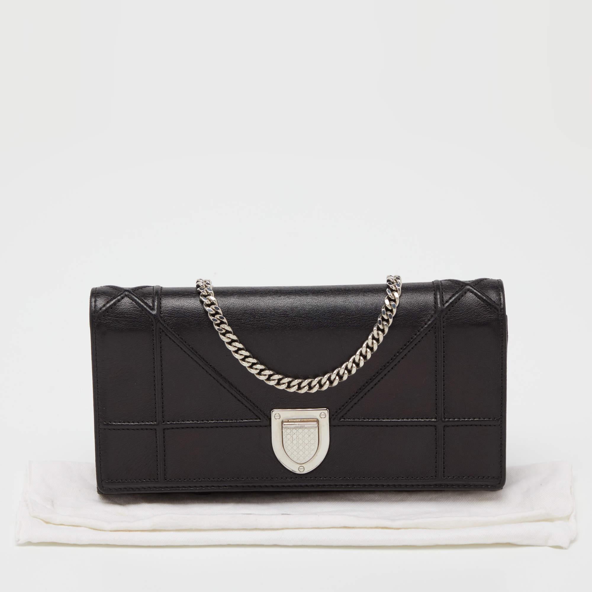 Dior Diorama Brieftasche aus schwarzem Leder an Kette, Diorama 8