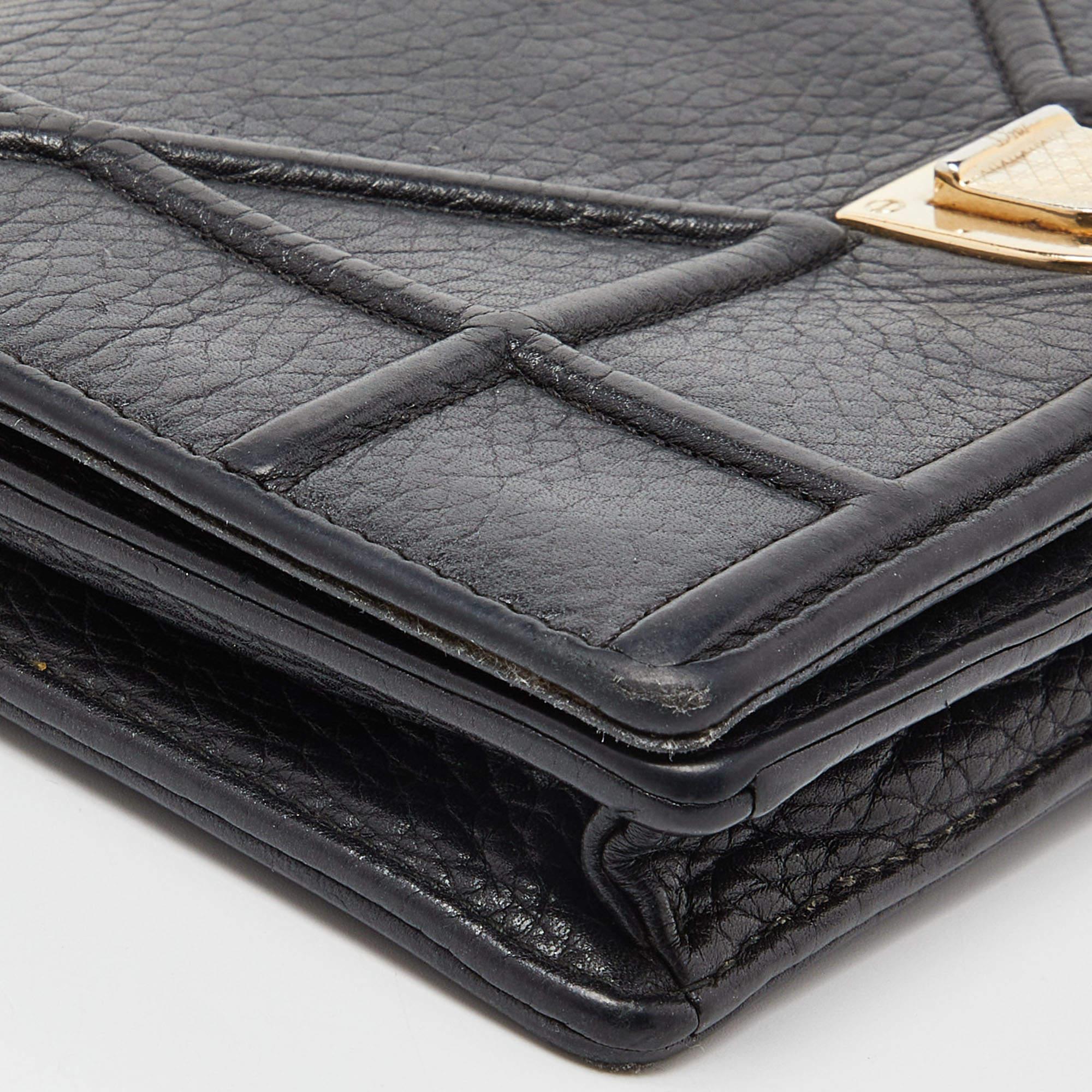 Diorama Portemonnaie aus schwarzem Leder an Kette von Dior im Angebot 2