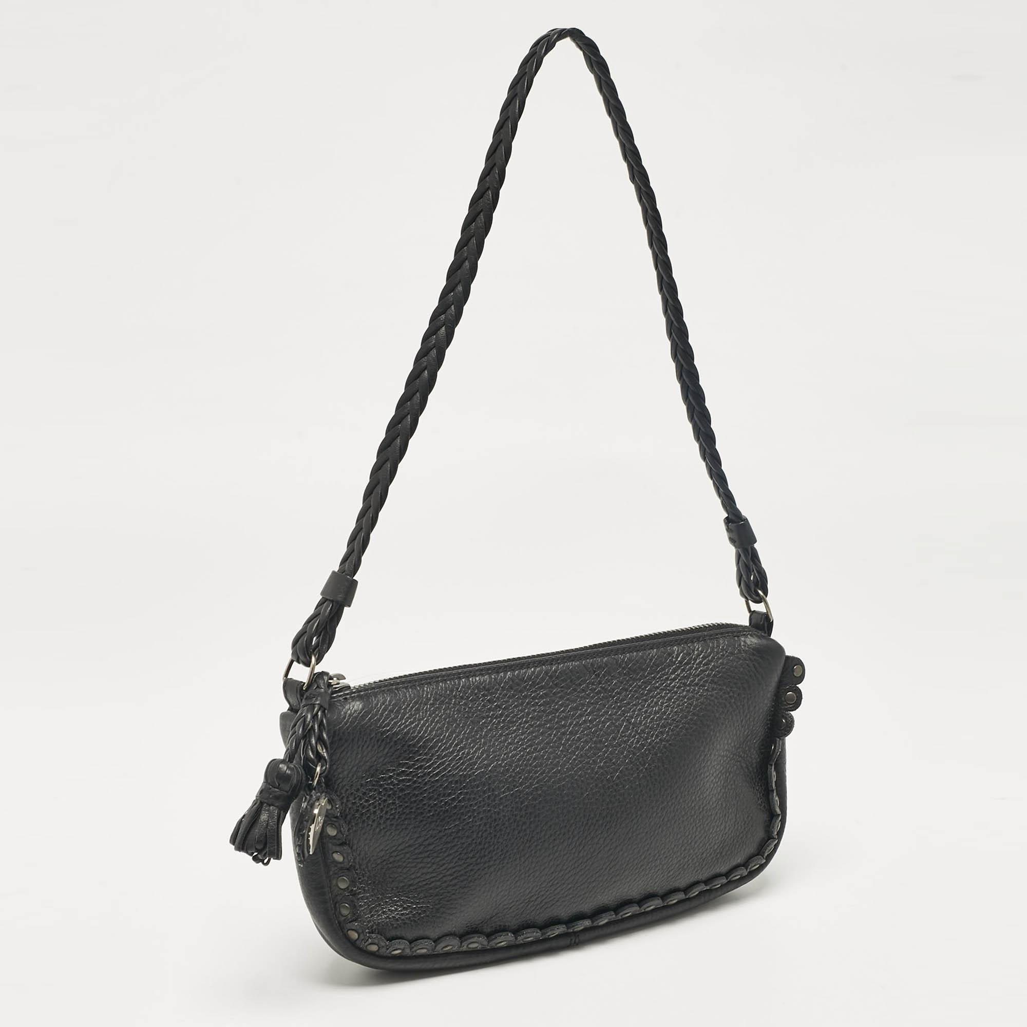 Dior Black Leather Ethnic Clutch Bag In Good Condition In Dubai, Al Qouz 2