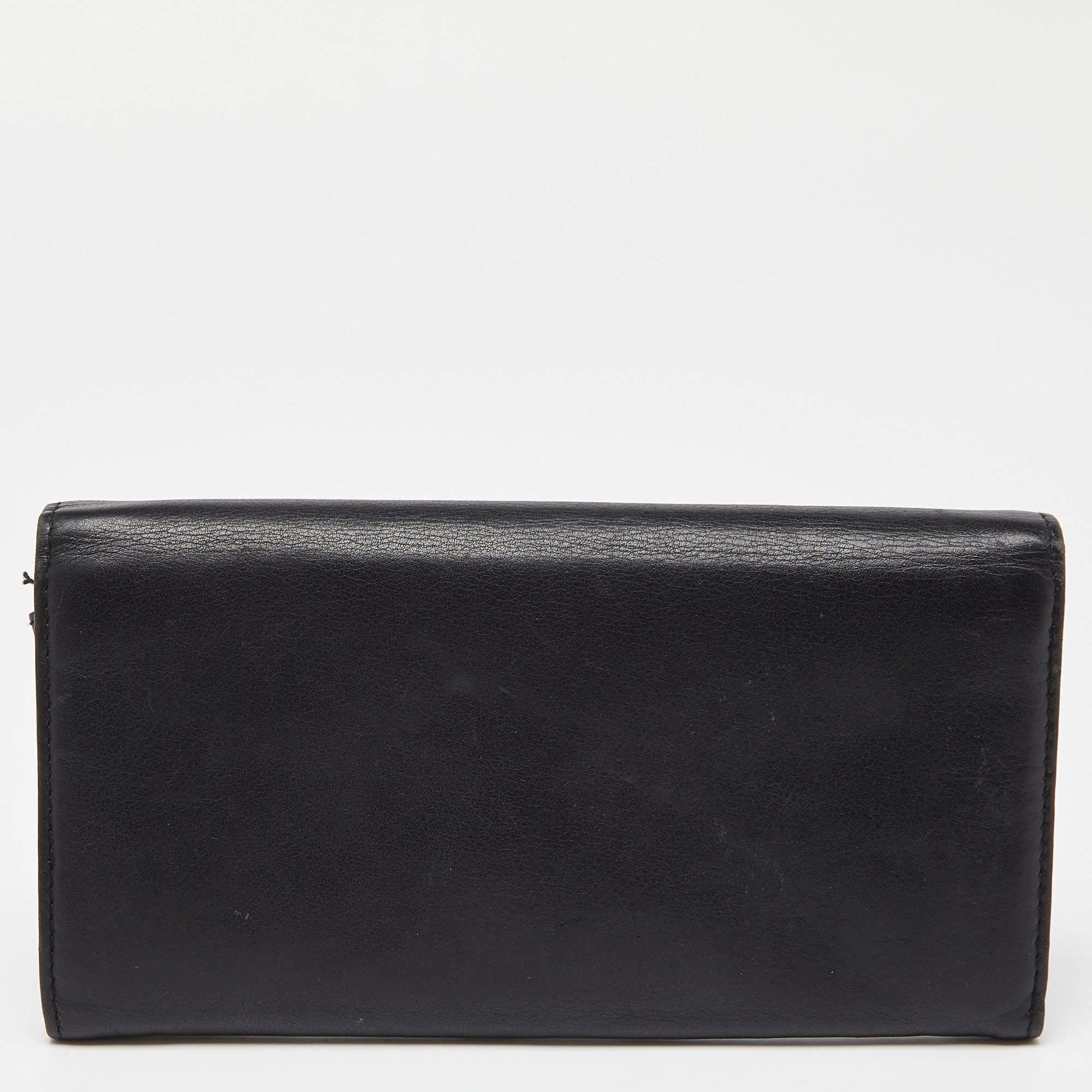 Women's Dior Black Leather Flap Continental Wallet For Sale