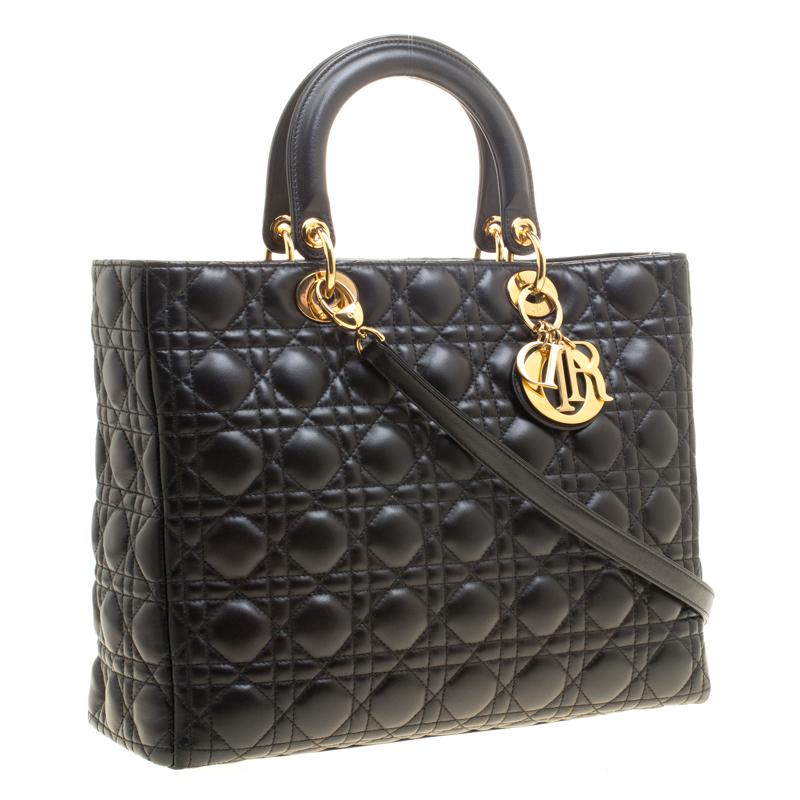 Dior - Grand sac cabas Lady Dior en cuir noir Bon état à Dubai, Al Qouz 2