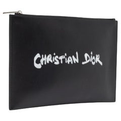Dior Slim Pouch aus schwarzem Leder mit Logo