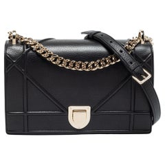 Dior Medium Diorama Umhängetasche aus schwarzem Leder