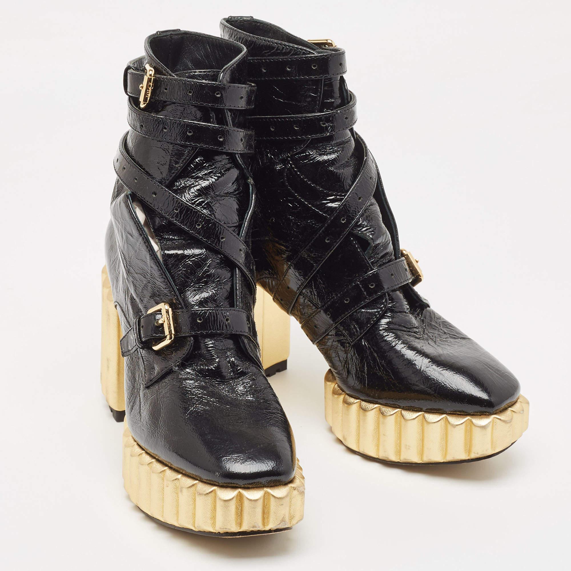 Dior Black Leather Mission Ankle Boots Size 37 In Good Condition For Sale In Dubai, Al Qouz 2