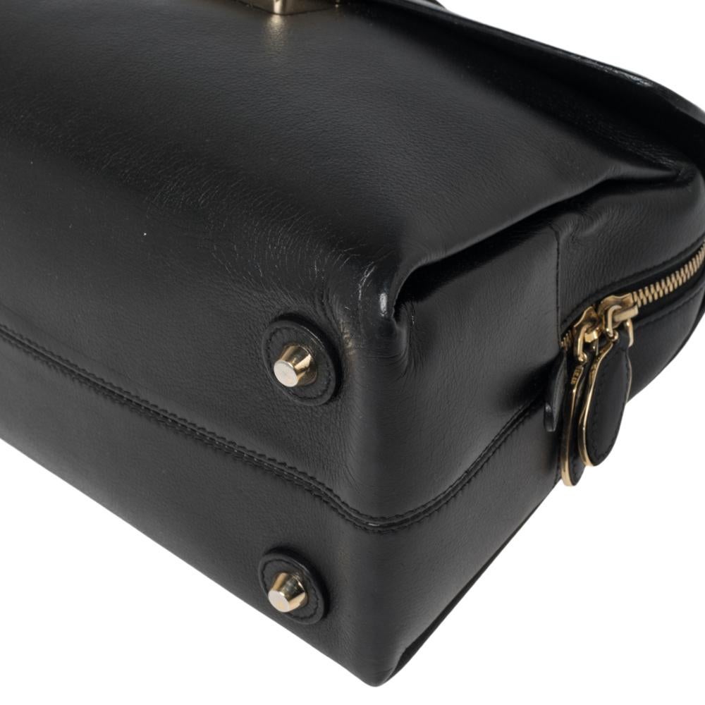 Borsa Dior New Lock Top Handle in pelle nera 4