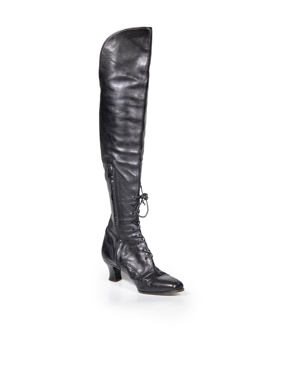 CONDITION is Very good. Minimal wear to boots is evident. There is wear to soles and some small abrasions to the leather sides and toe edge on this used Christian Dior Boutique designer resale item.
 
 Details
 Black
 Leather
 Over the knee boots
