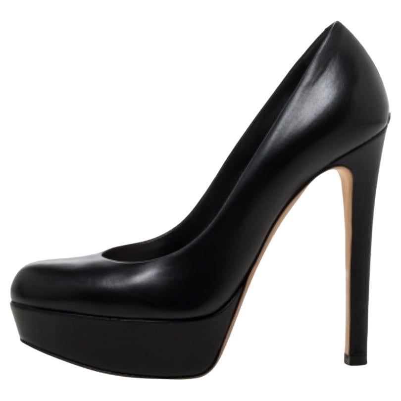 Bombas de plataforma de cuero negro Dior talla 36