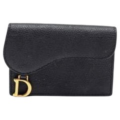 Dior Sattel-Kartenhalter aus schwarzem Leder