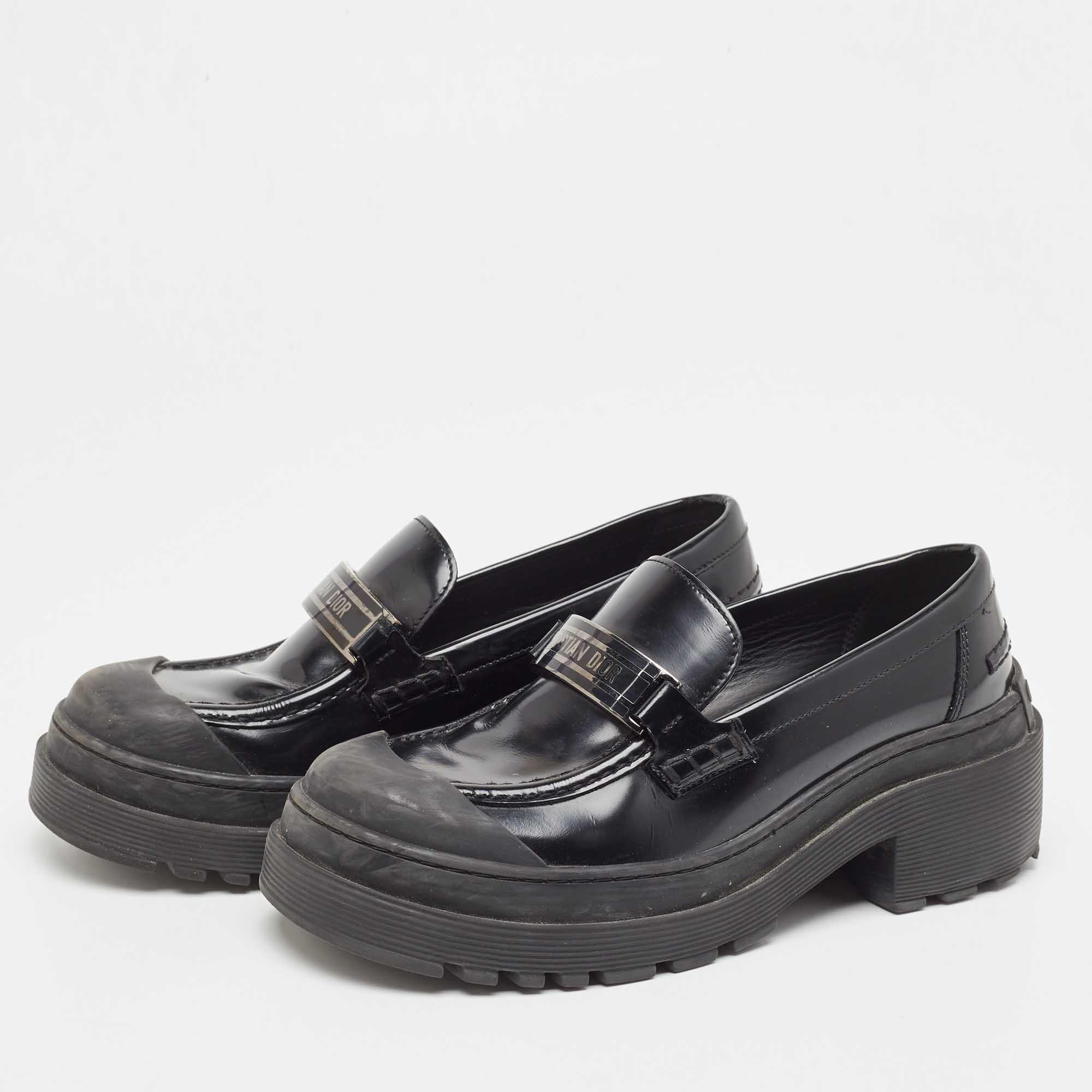 Dior Black Leather Slip On Loafers Size 36 In Fair Condition For Sale In Dubai, Al Qouz 2