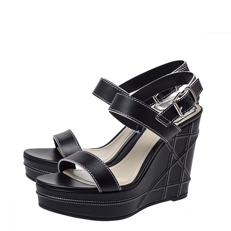 Yukon Women Casual Cross Strap Sandals Platform Footbed Trends Shoes Yukon Women Casual Cross Strap Sandals Platform Footbed Trends Shoes