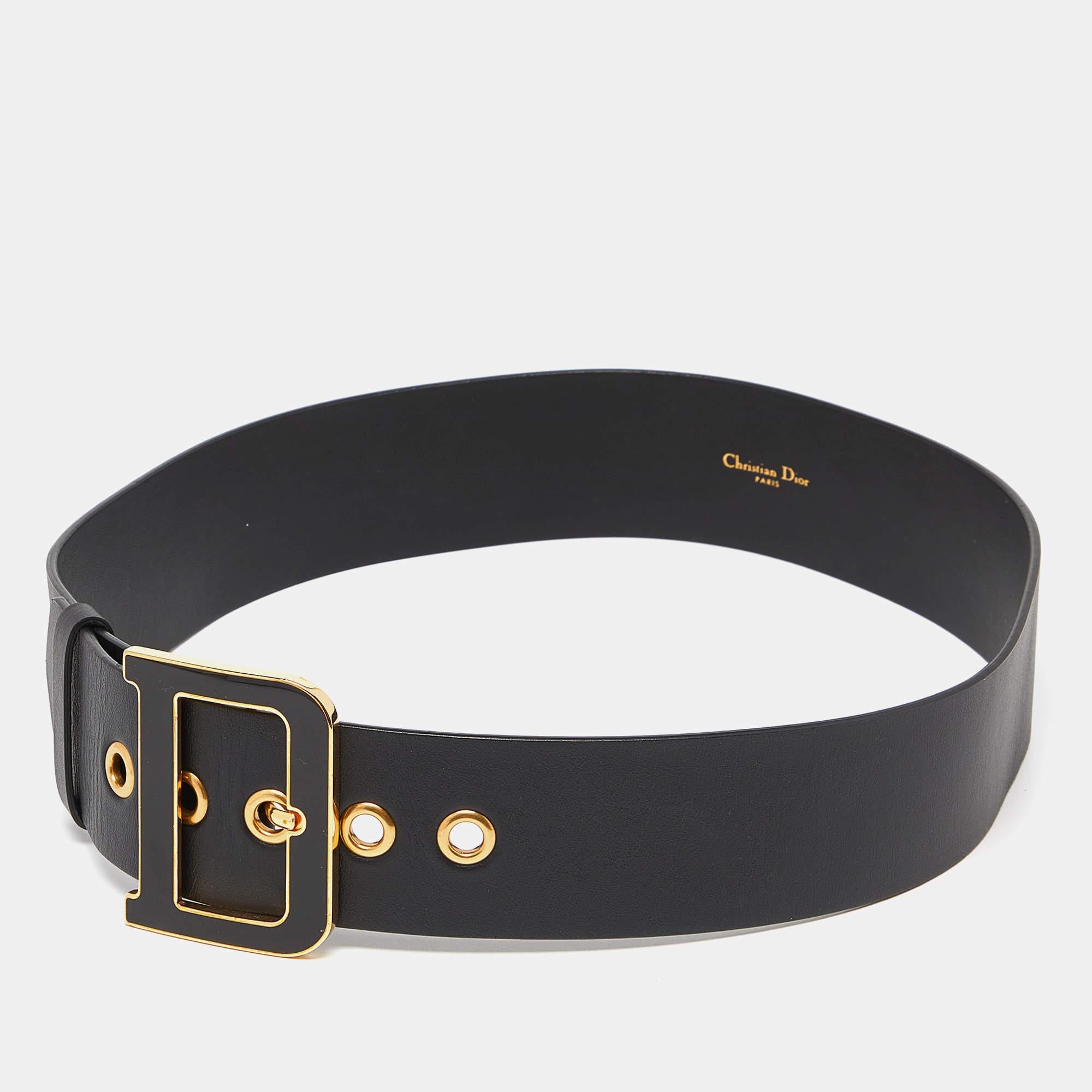 A classic add-on to your collection of belts is this designer piece. Cut to a convenient length, the belt has a smooth finish and a sturdy built. It will continually complement your style.


