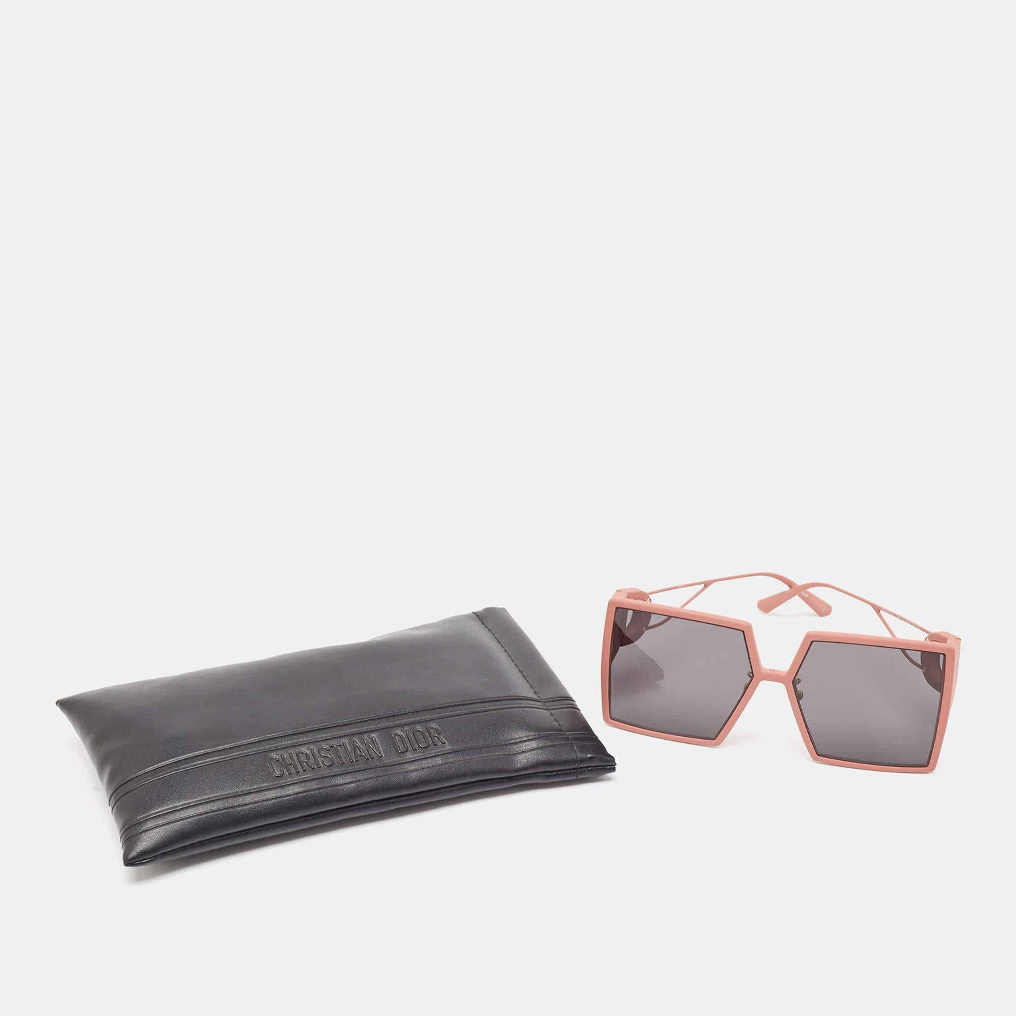 Dior Black/ Matte Pink 30 Montaigne SU Square Sunglasses In Excellent Condition In Dubai, Al Qouz 2
