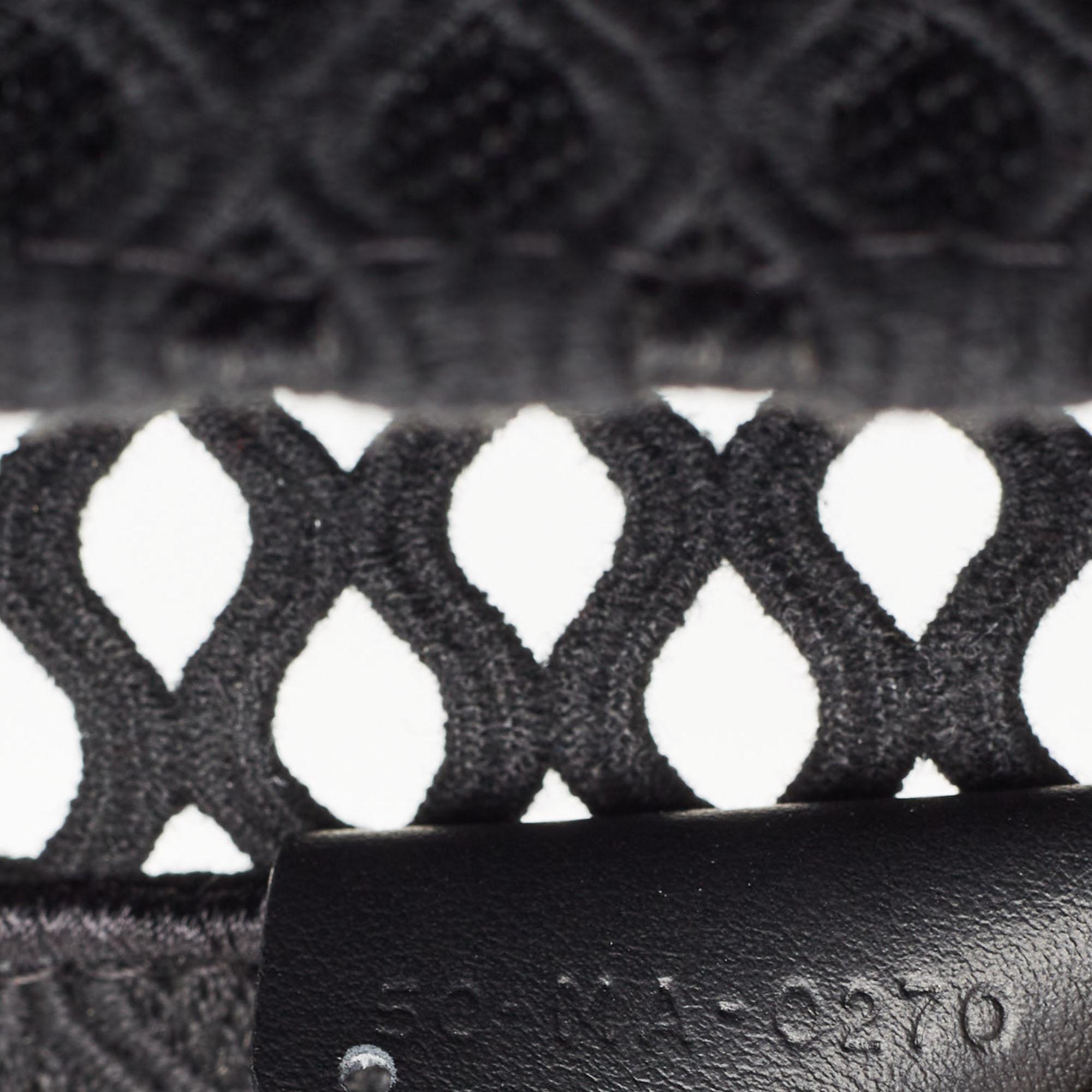 Dior Schwarzes Mesh besticktes Segeltuch Große Buchtasche im Angebot 8