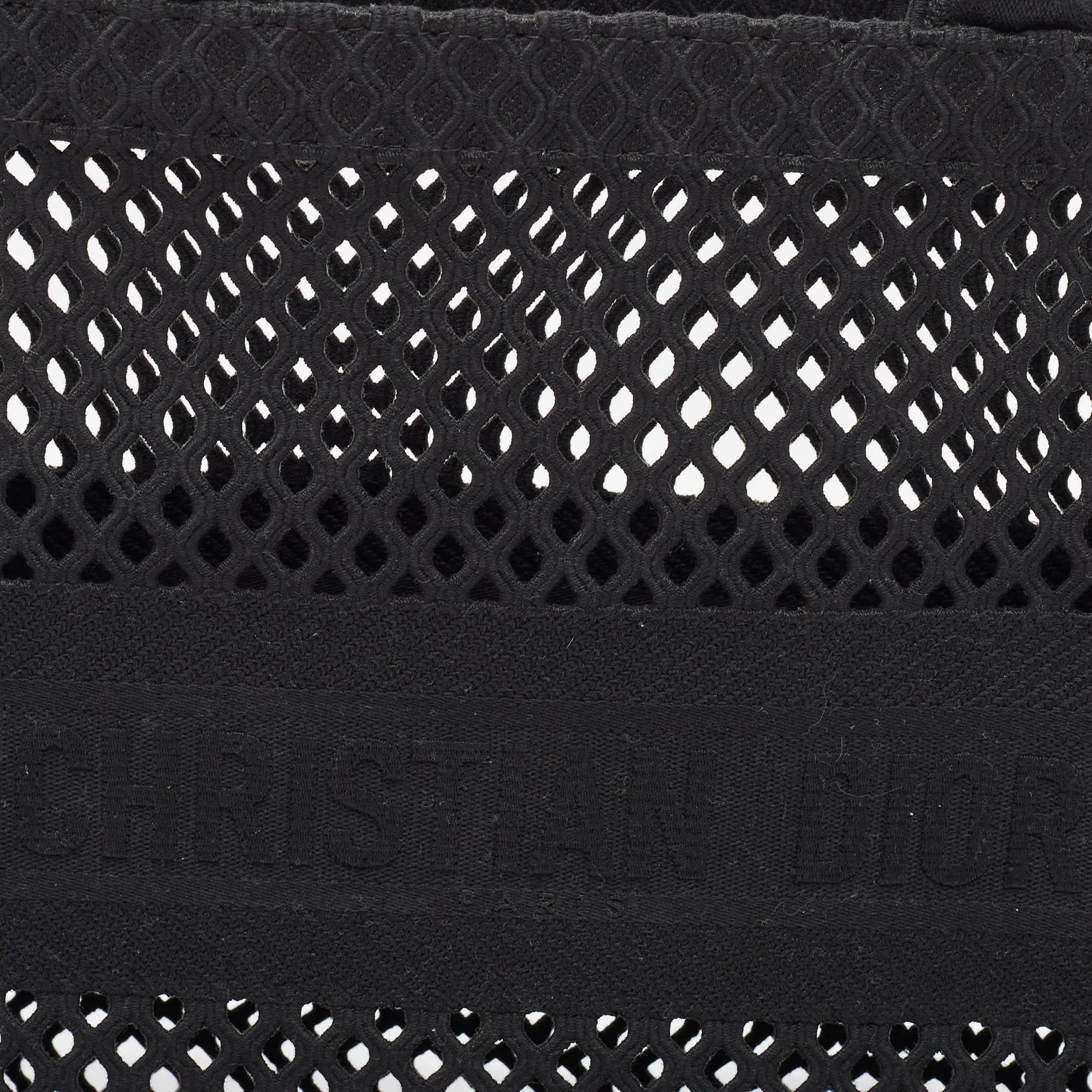 Dior Schwarzes Mesh besticktes Segeltuch Große Buchtasche im Angebot 4