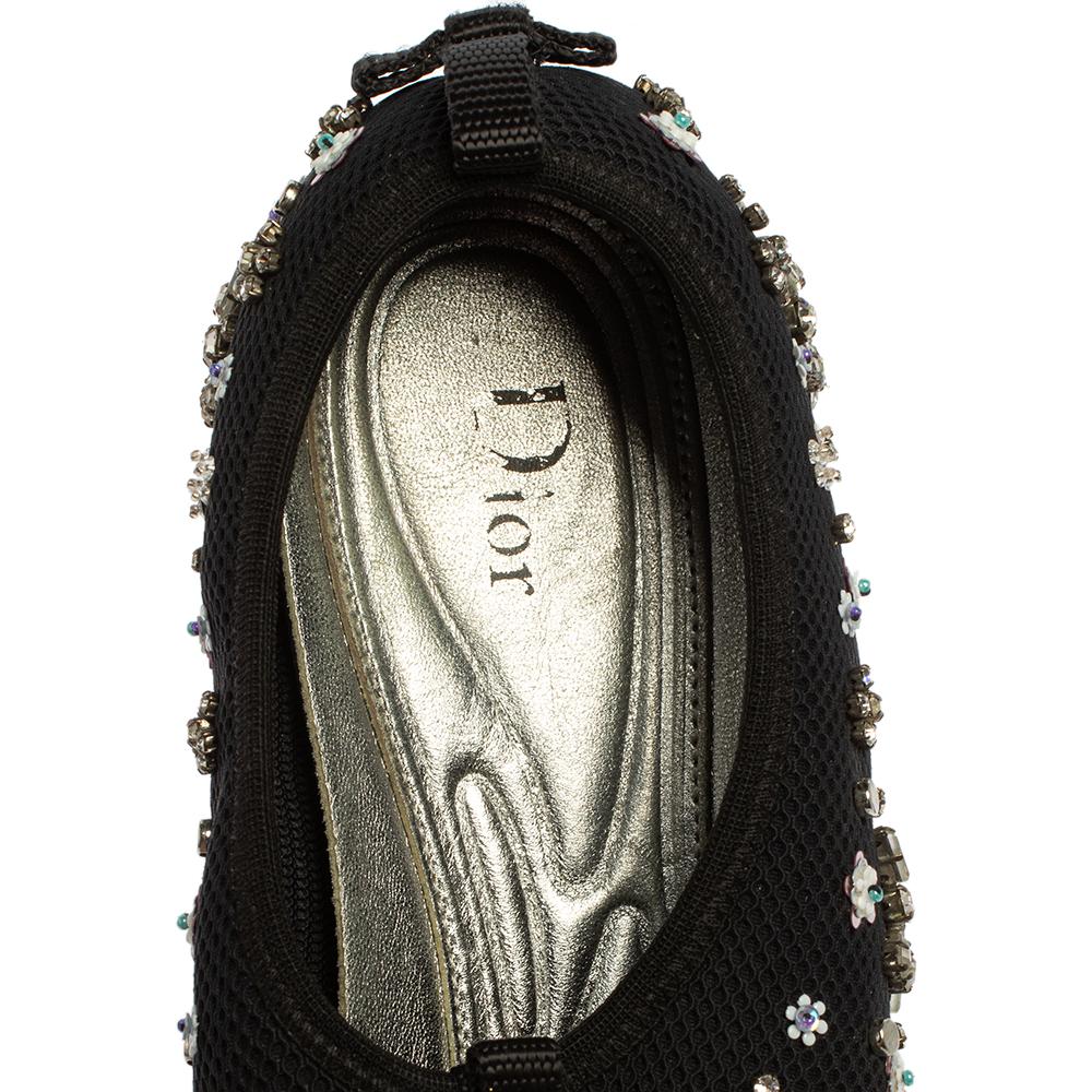 Dior Black Mesh Fusion Floral Embellished Slip On Sneakers Size 39 In Good Condition In Dubai, Al Qouz 2