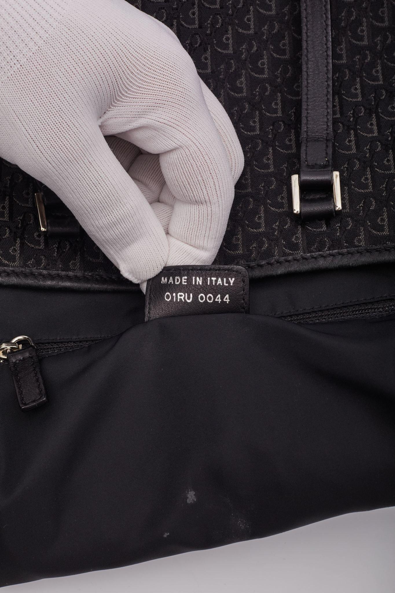 Dior Schwarze Monogramm Diorissimo Tote Bag mit Monogramm im Angebot 5