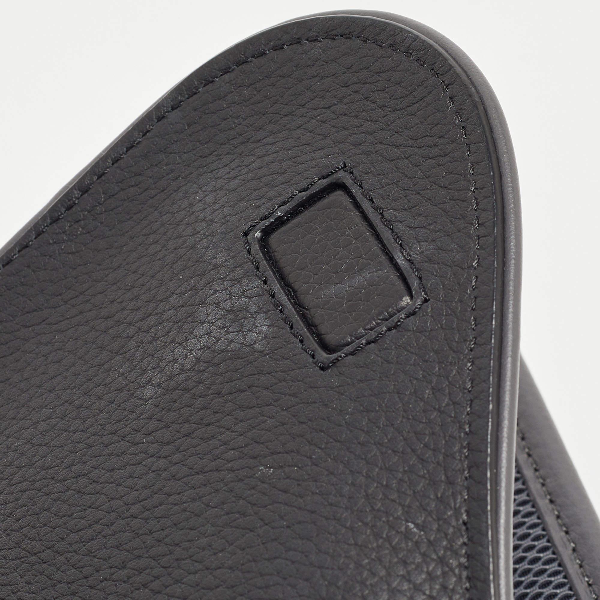 Dior Schwarze Umhängetasche aus Nylon und Leder mit Sattel im Angebot 4
