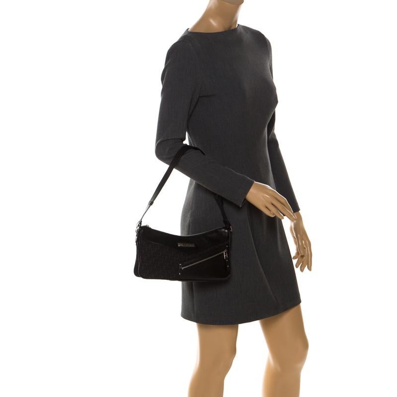 Dior Black Oblique Canvas and Leather Shoulder Bags In Good Condition In Dubai, Al Qouz 2
