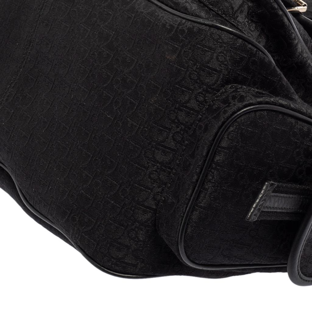 Schwarze Dior-Tragetasche aus Segeltuch und Leder, Street Chic 9