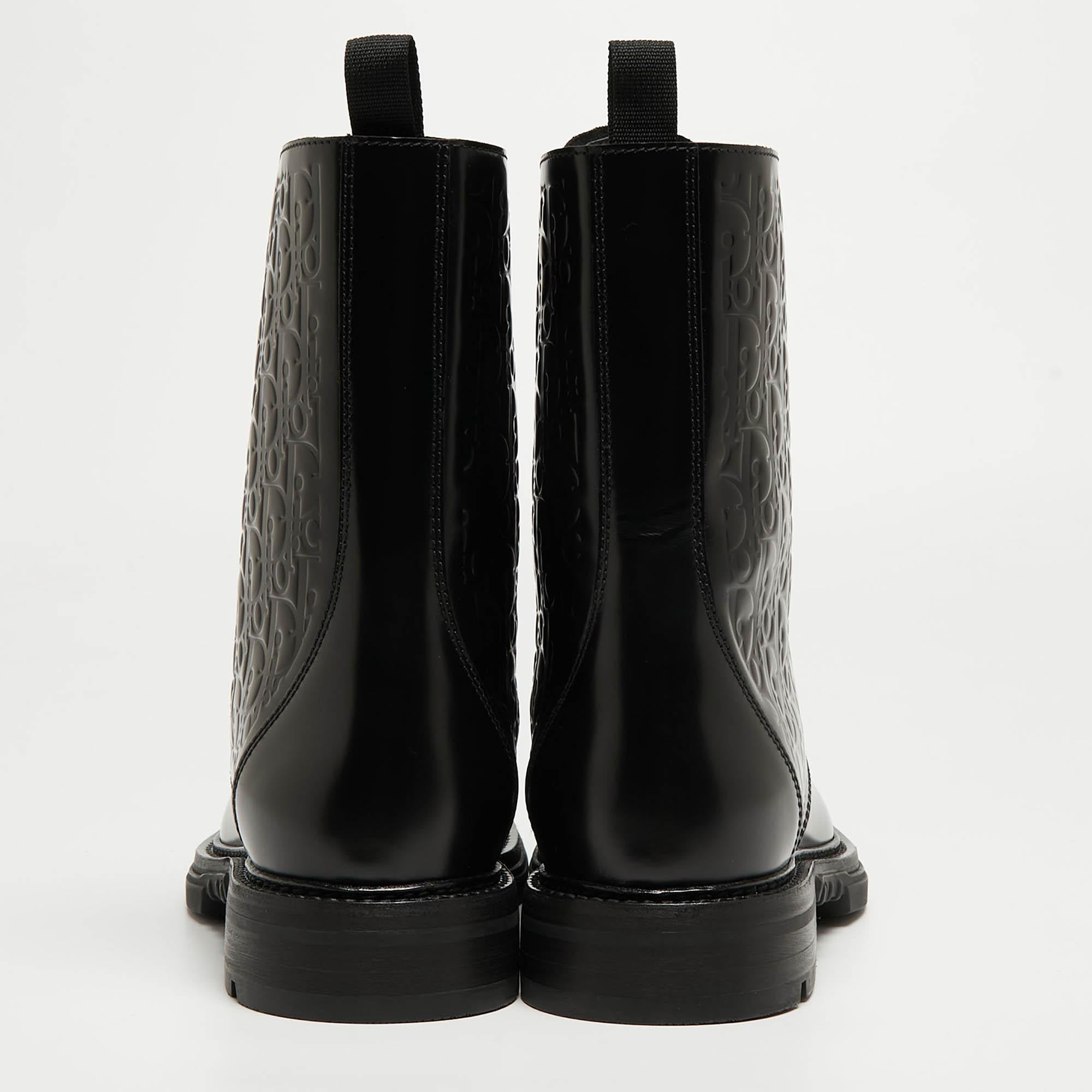 Dior Black Oblique Embossed Leather Explorer II Combat Boots Size 45 In Good Condition In Dubai, Al Qouz 2