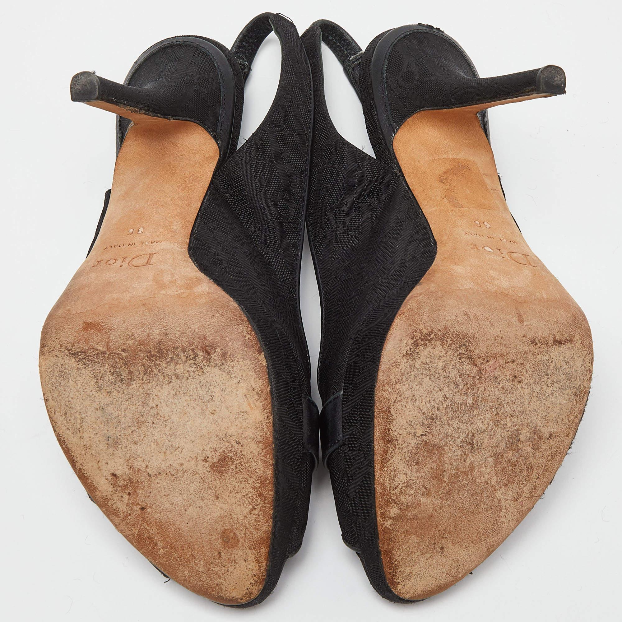 Dior Negro Tejido oblicuo Punta abierta Plataforma Slingback Bombas Tamaño 36 en venta 2