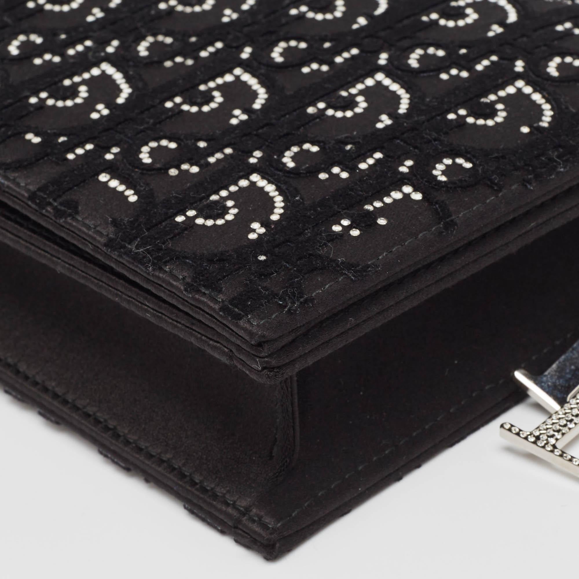 Pochette Lady Dior noire oblique en satin avec chaîne et cristaux en vente 8