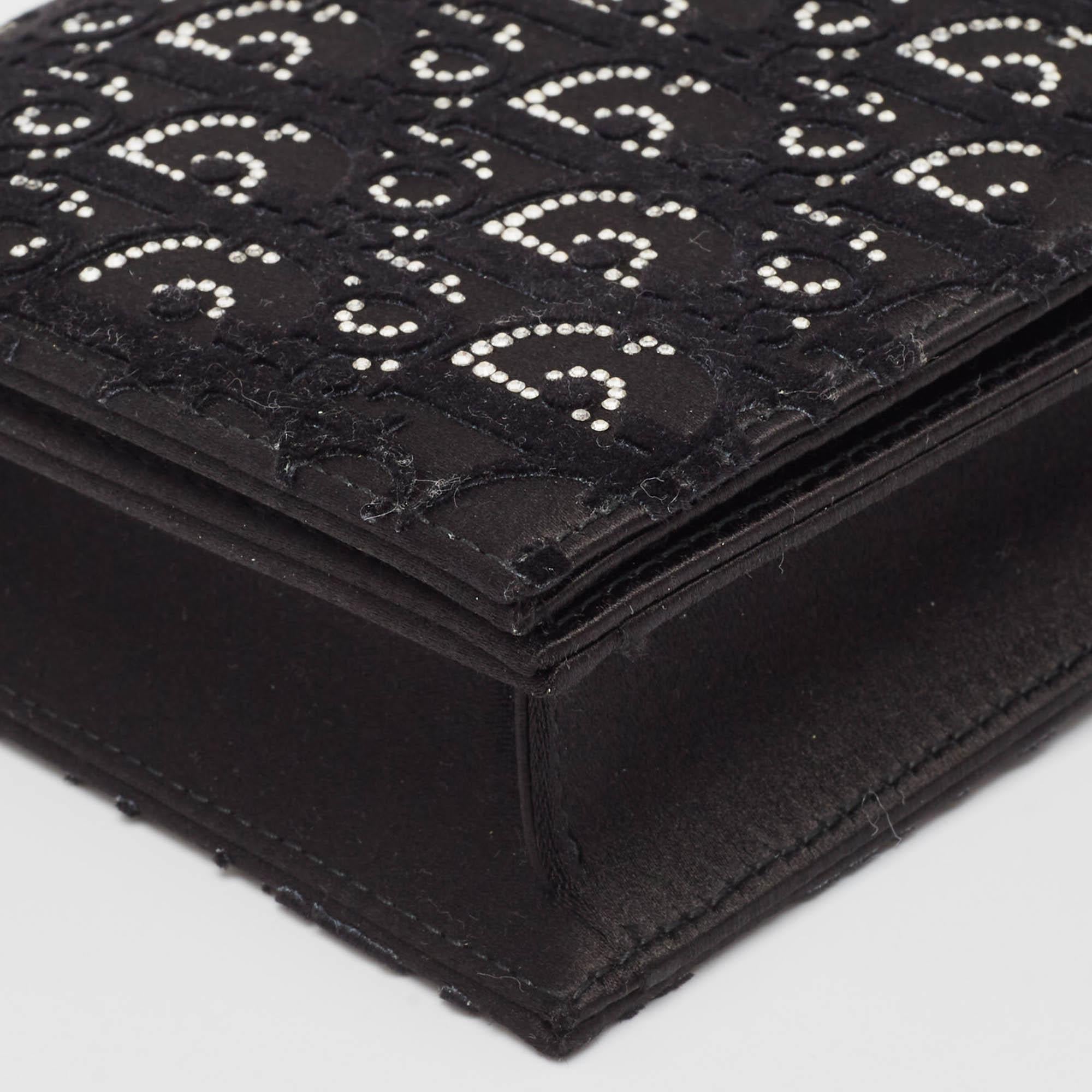 Pochette Lady Dior noire oblique en satin avec chaîne et cristaux en vente 9